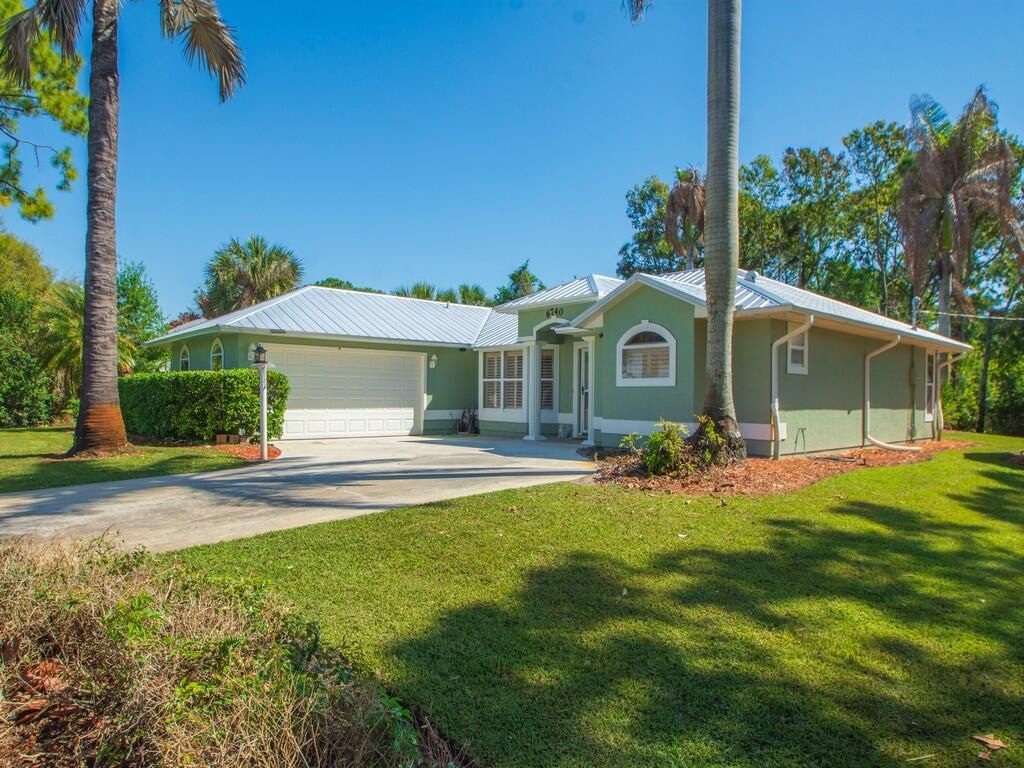 Photo of 6740 51st Avenue, Vero Beach, FL 32967 (MLS # B26007847)