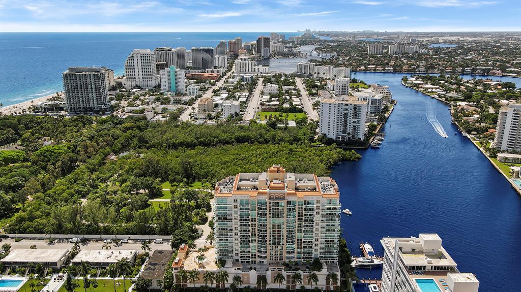 LE CLUB INTERNATIONAL - Residential