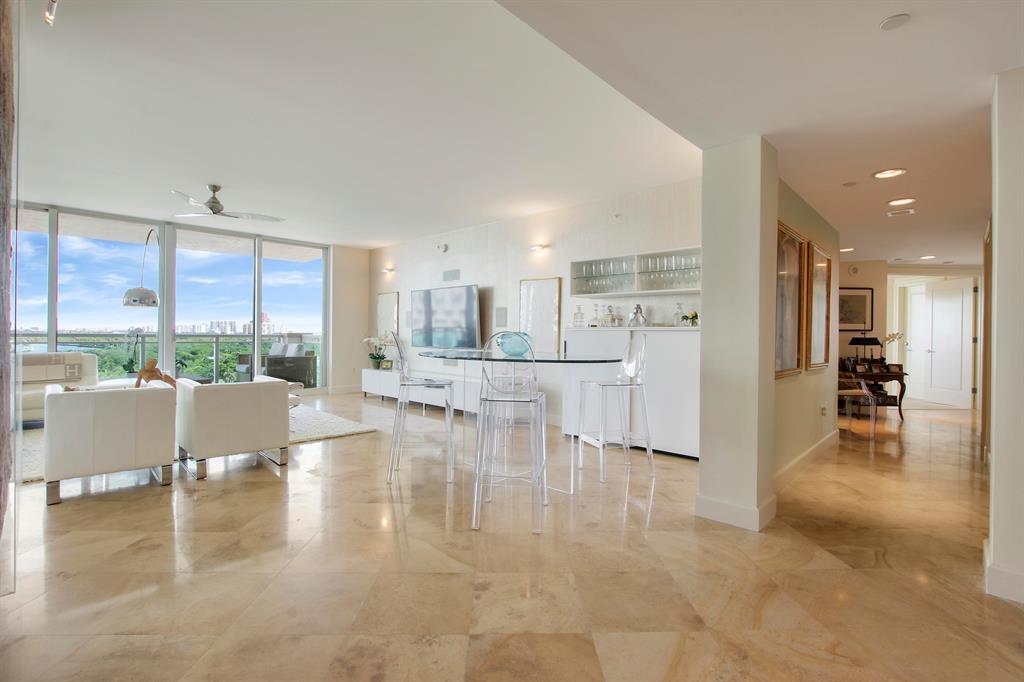 LE CLUB INTERNATIONAL - Residential