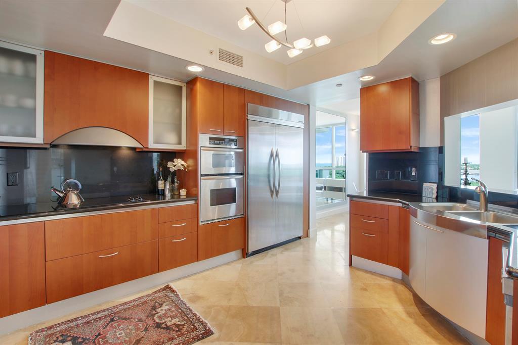 LE CLUB INTERNATIONAL - Residential