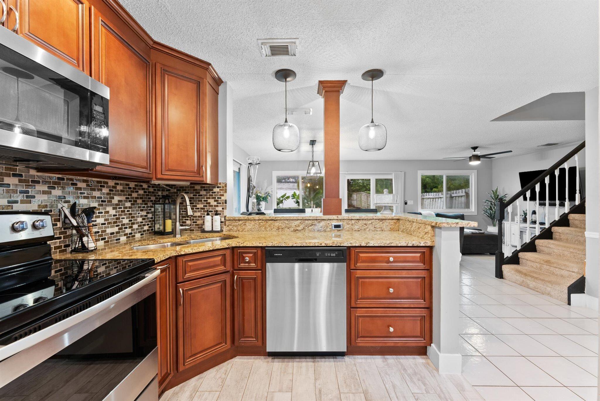 3906 Circle Lake Drive