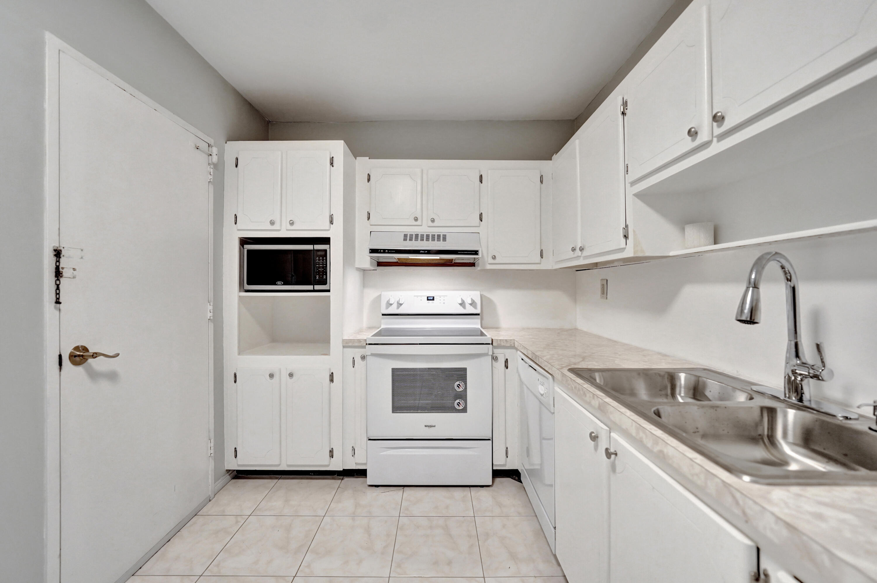 GALT TOWERS CONDO - Residential