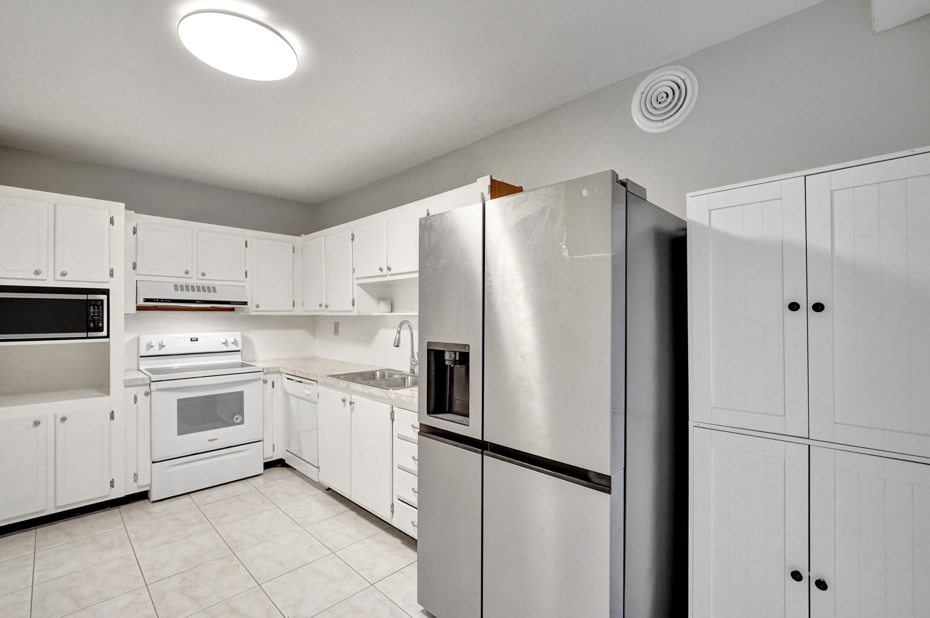 GALT TOWERS CONDO - Residential