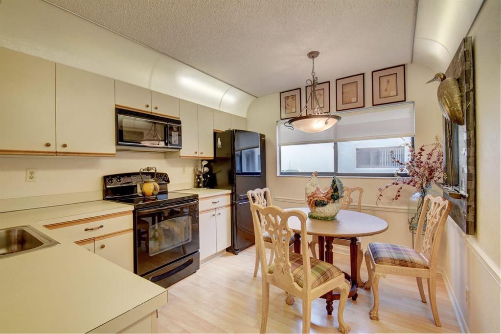 LAKES OF DELRAY - Residential