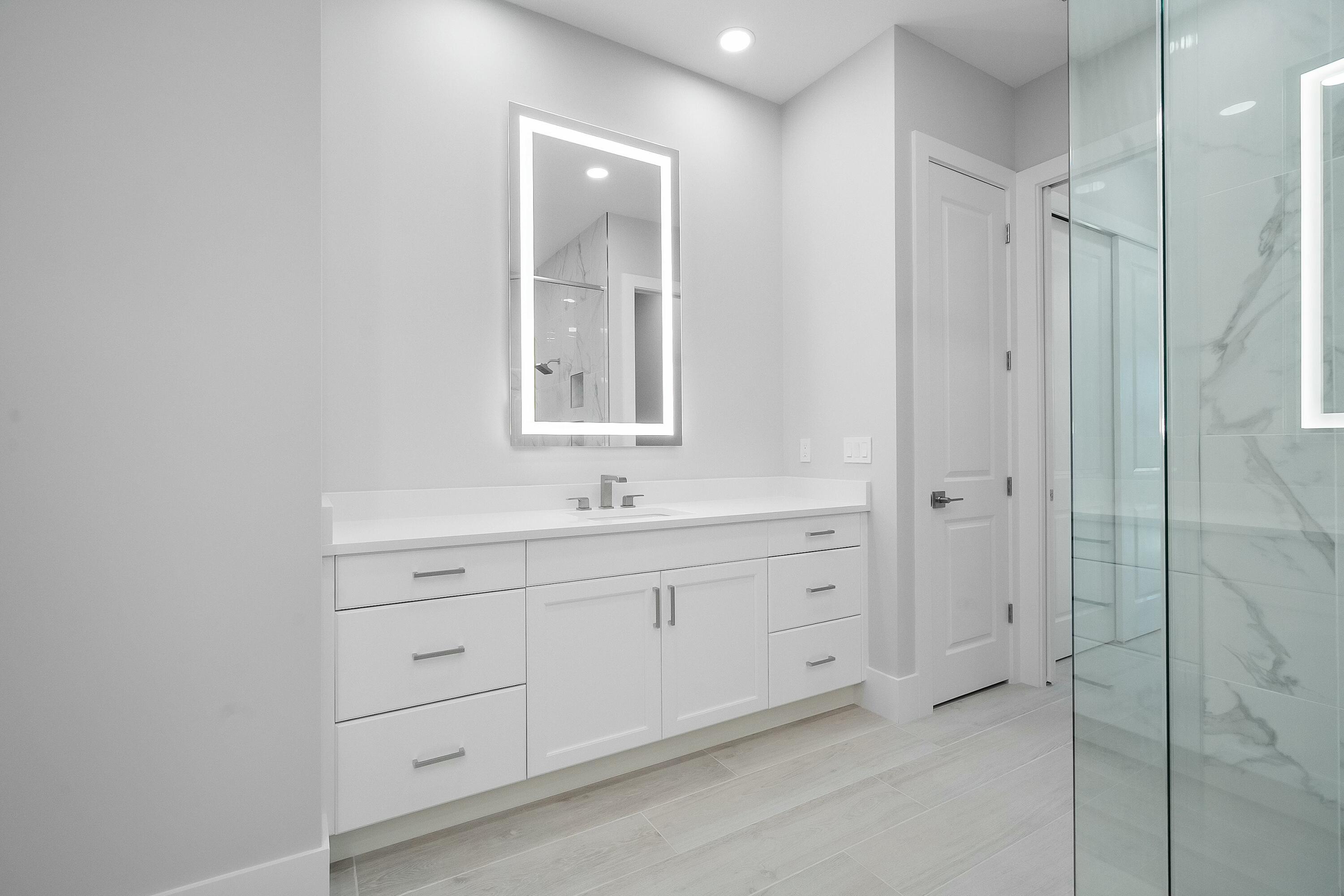 SEAGLASS P. D. - Residential