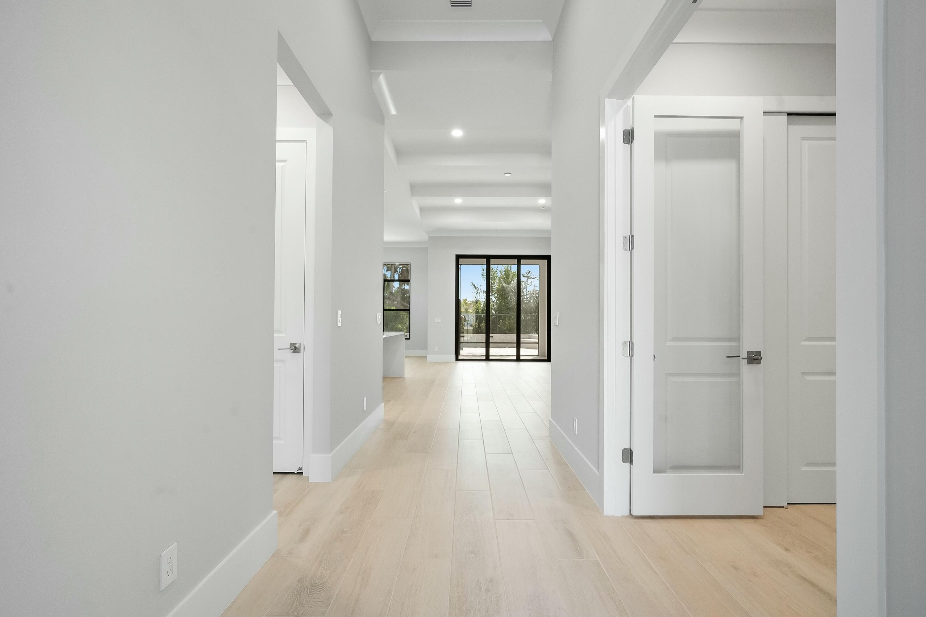 SEAGLASS P. D. - Residential