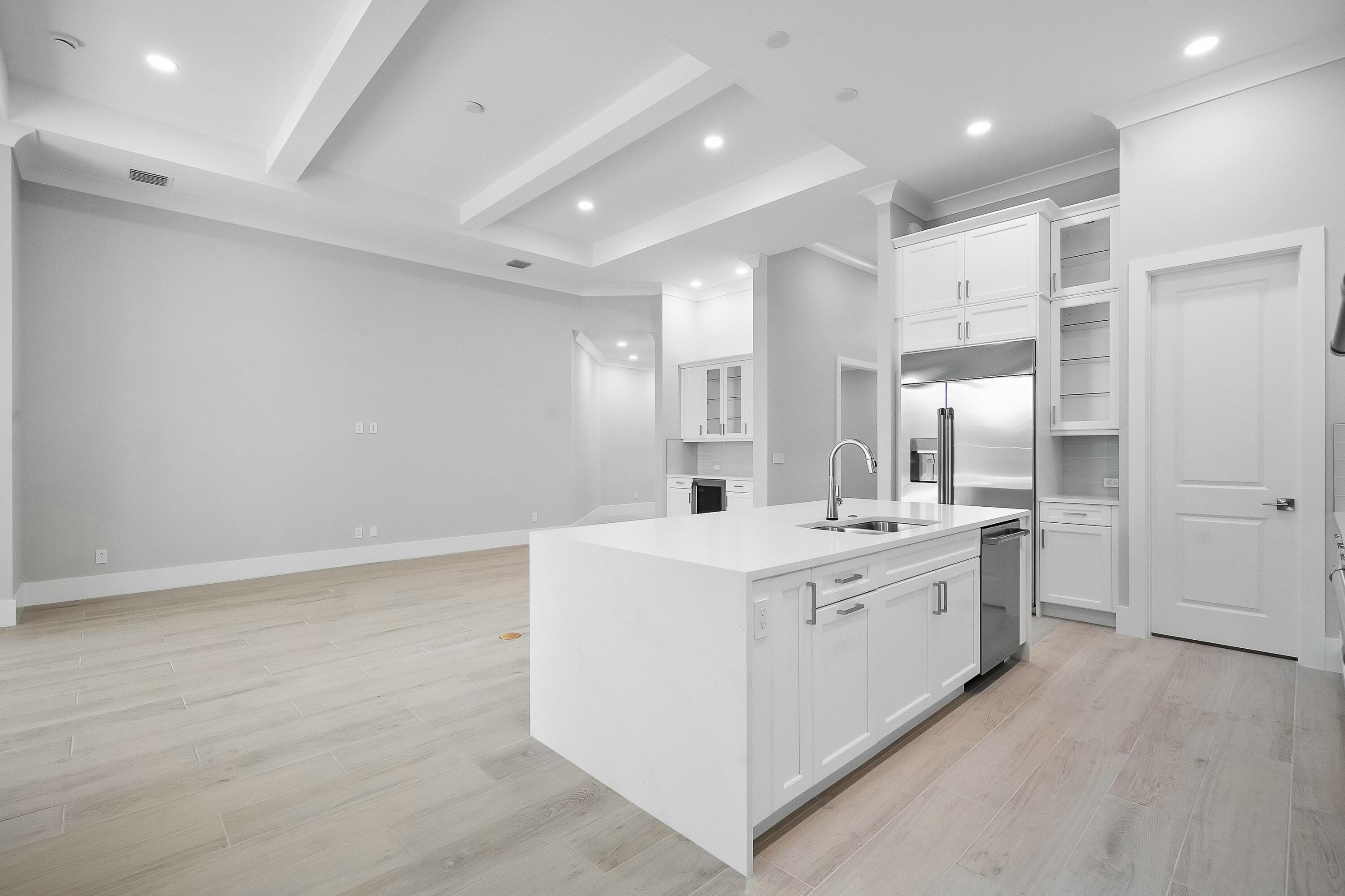 SEAGLASS P. D. - Residential