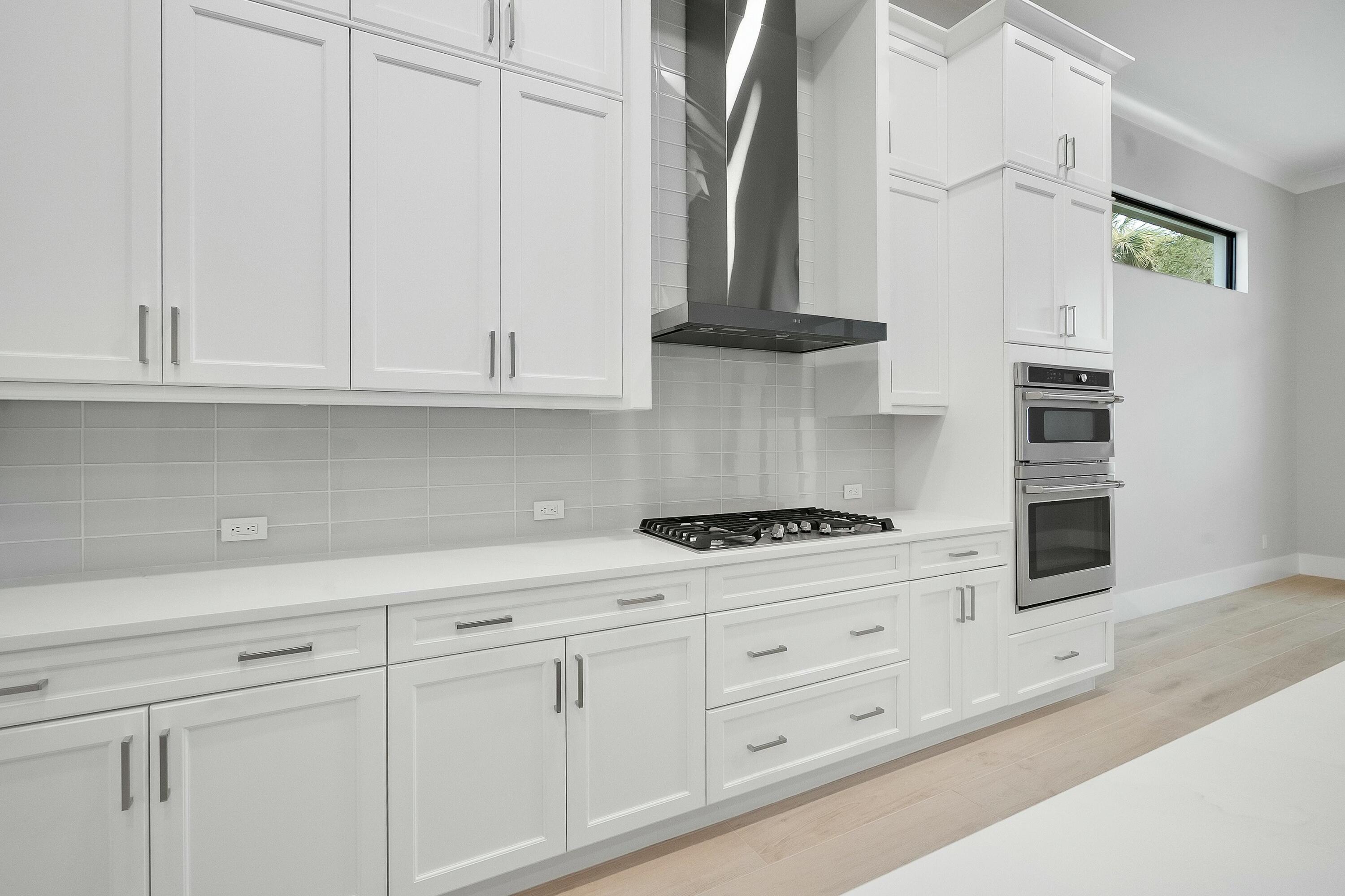 SEAGLASS P. D. - Residential