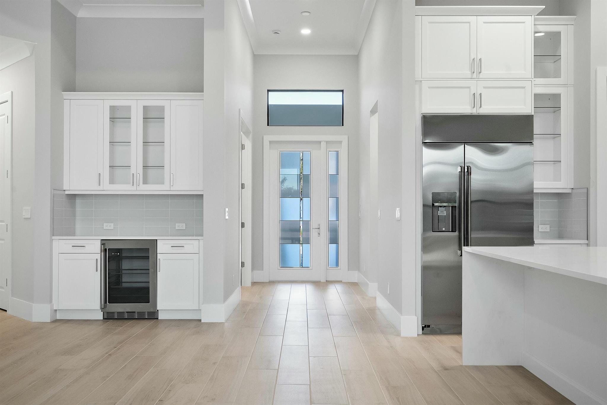 1920 Frosted Turquoise Way