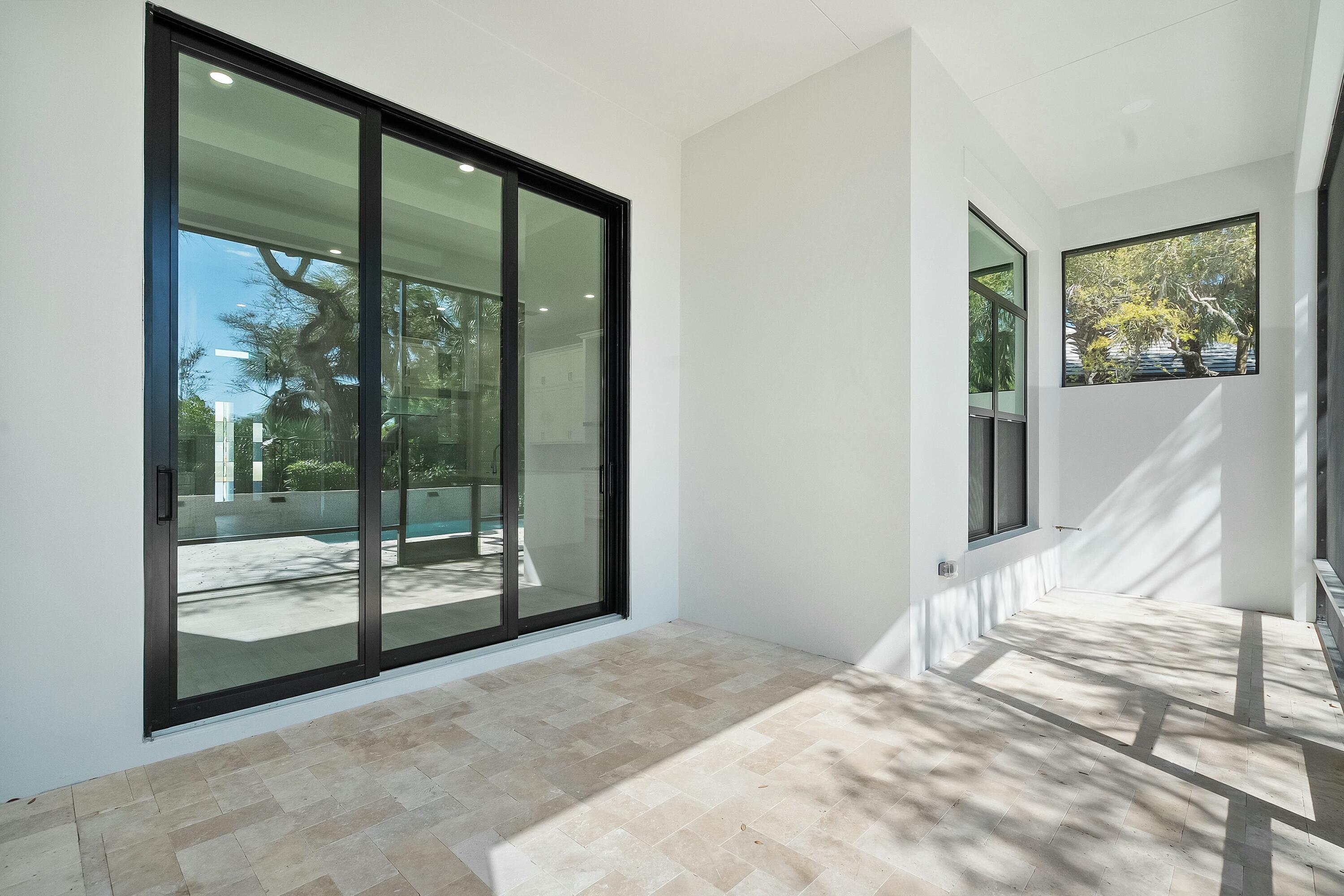 SEAGLASS P. D. - Residential