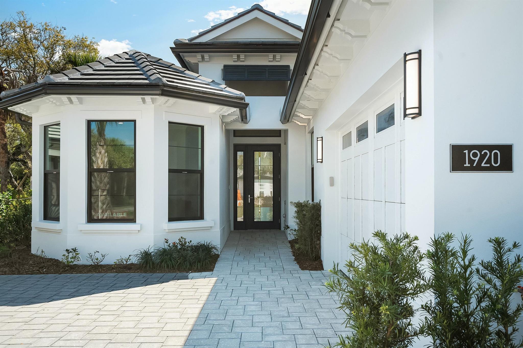 1920 Frosted Turquoise Way