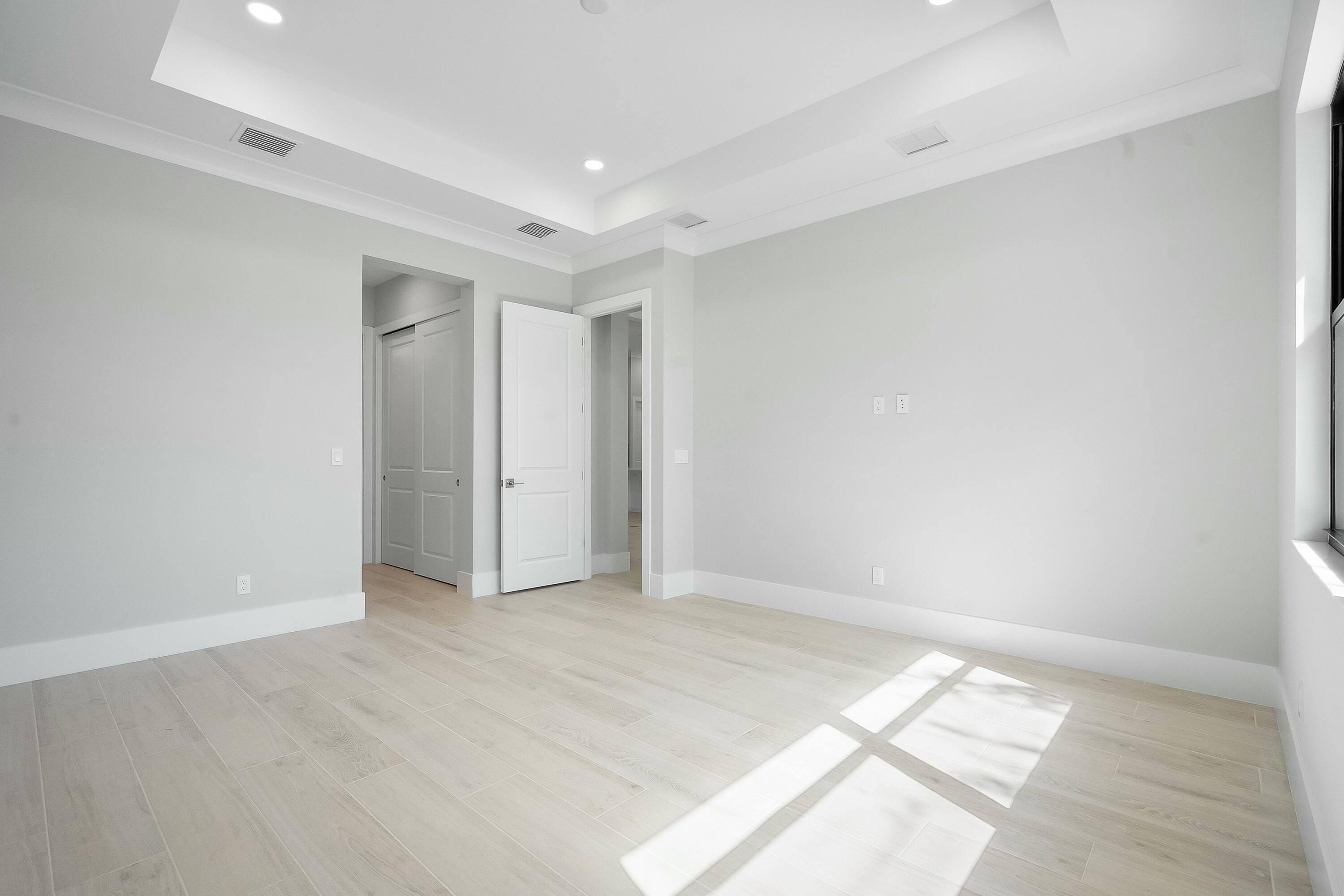 SEAGLASS P. D. - Residential