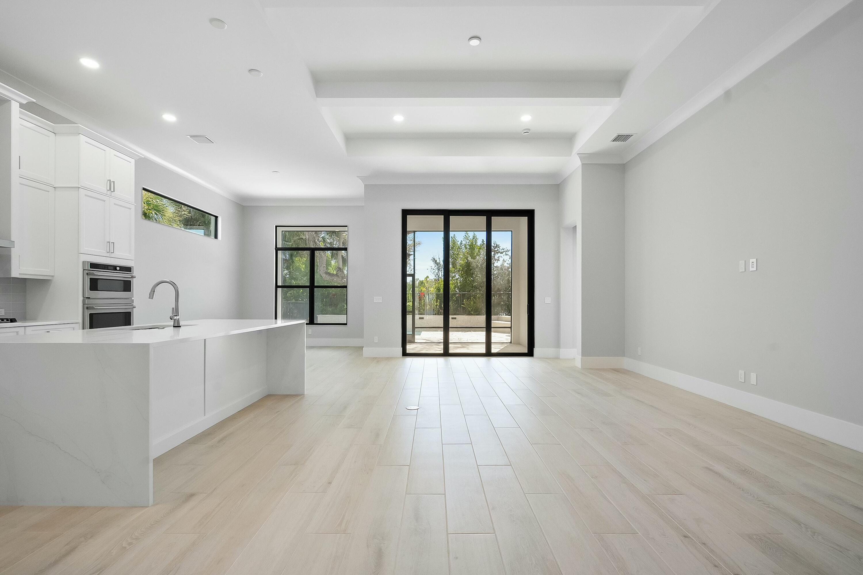 SEAGLASS P. D. - Residential