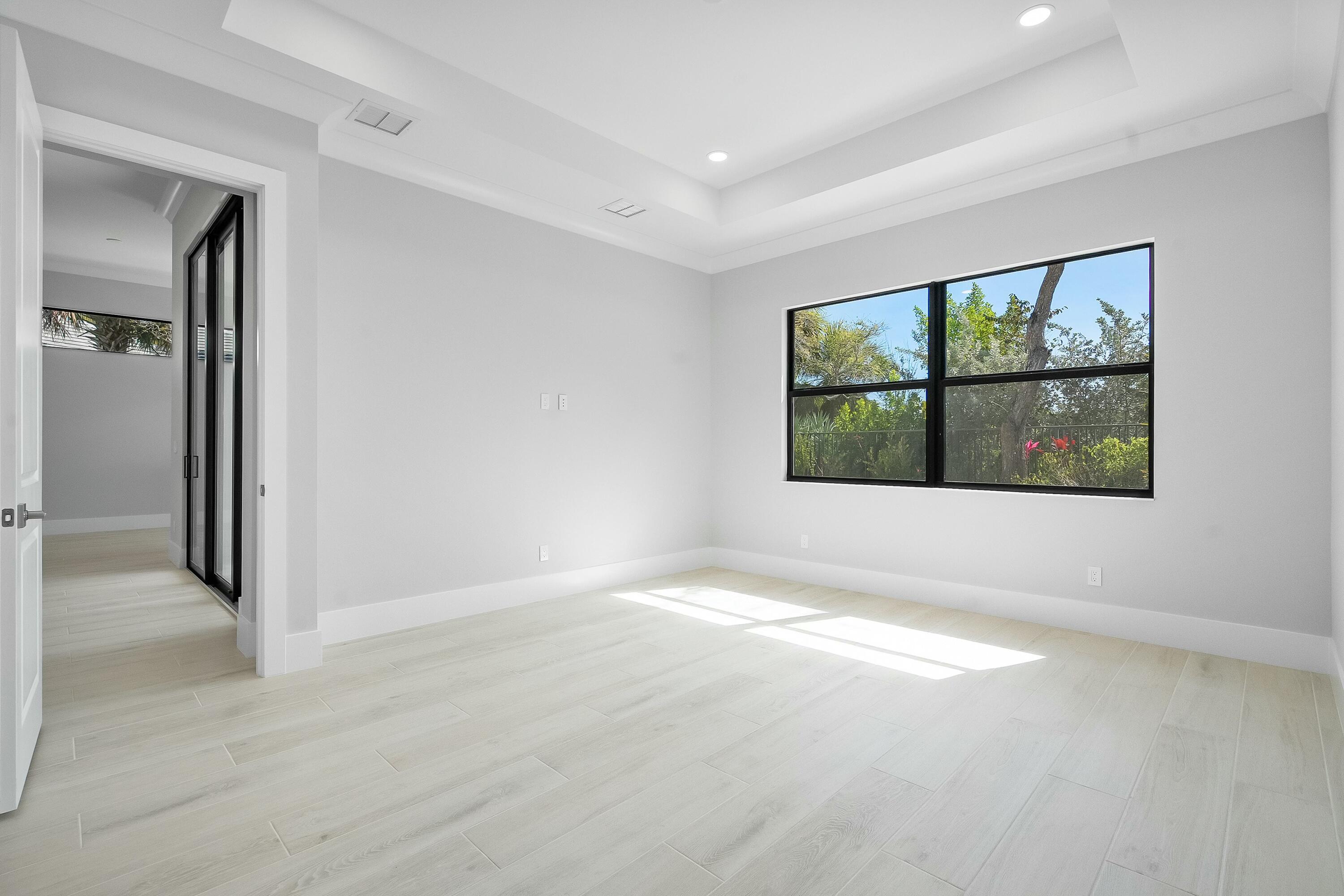 SEAGLASS P. D. - Residential
