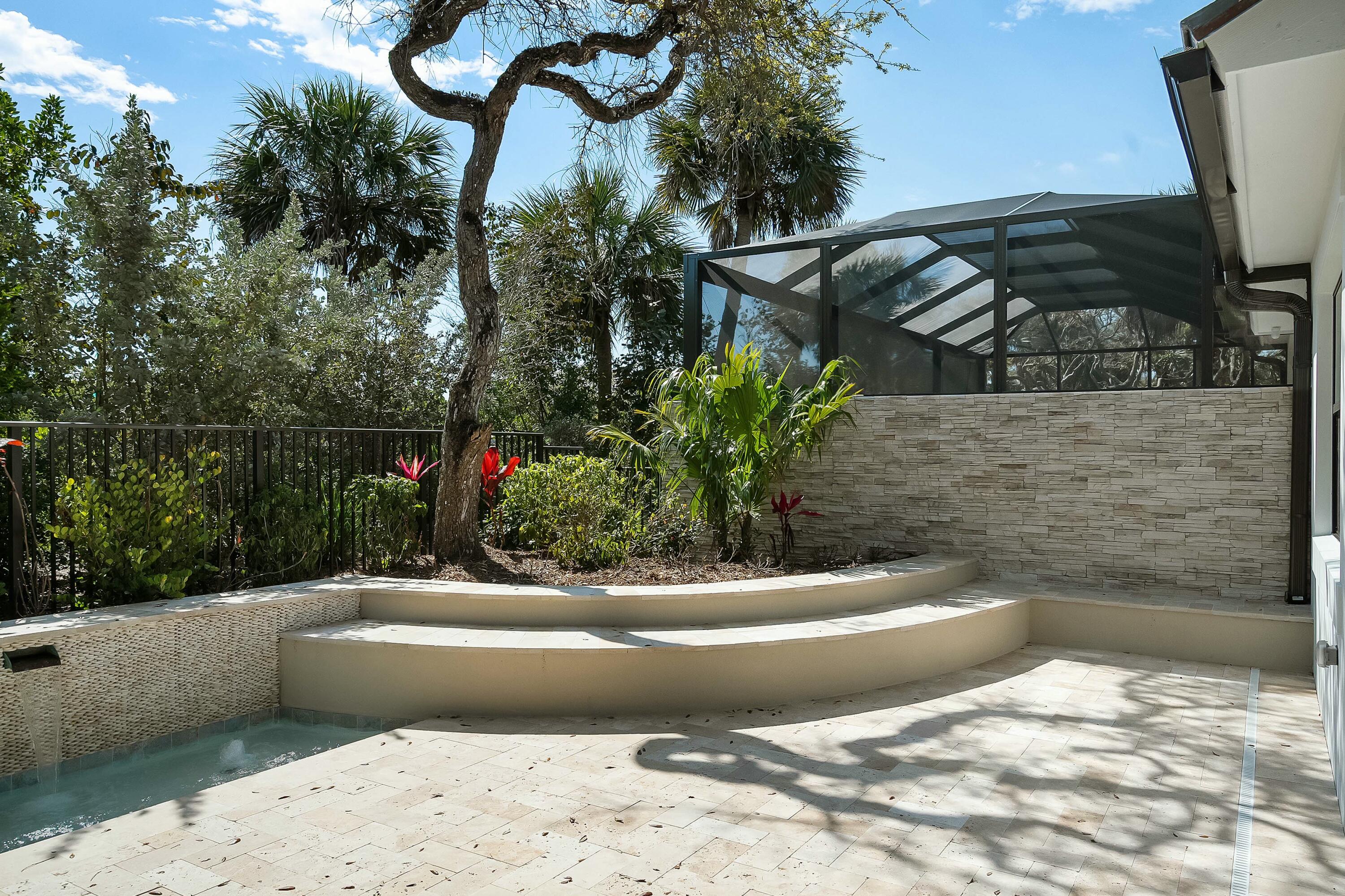 SEAGLASS P. D. - Residential