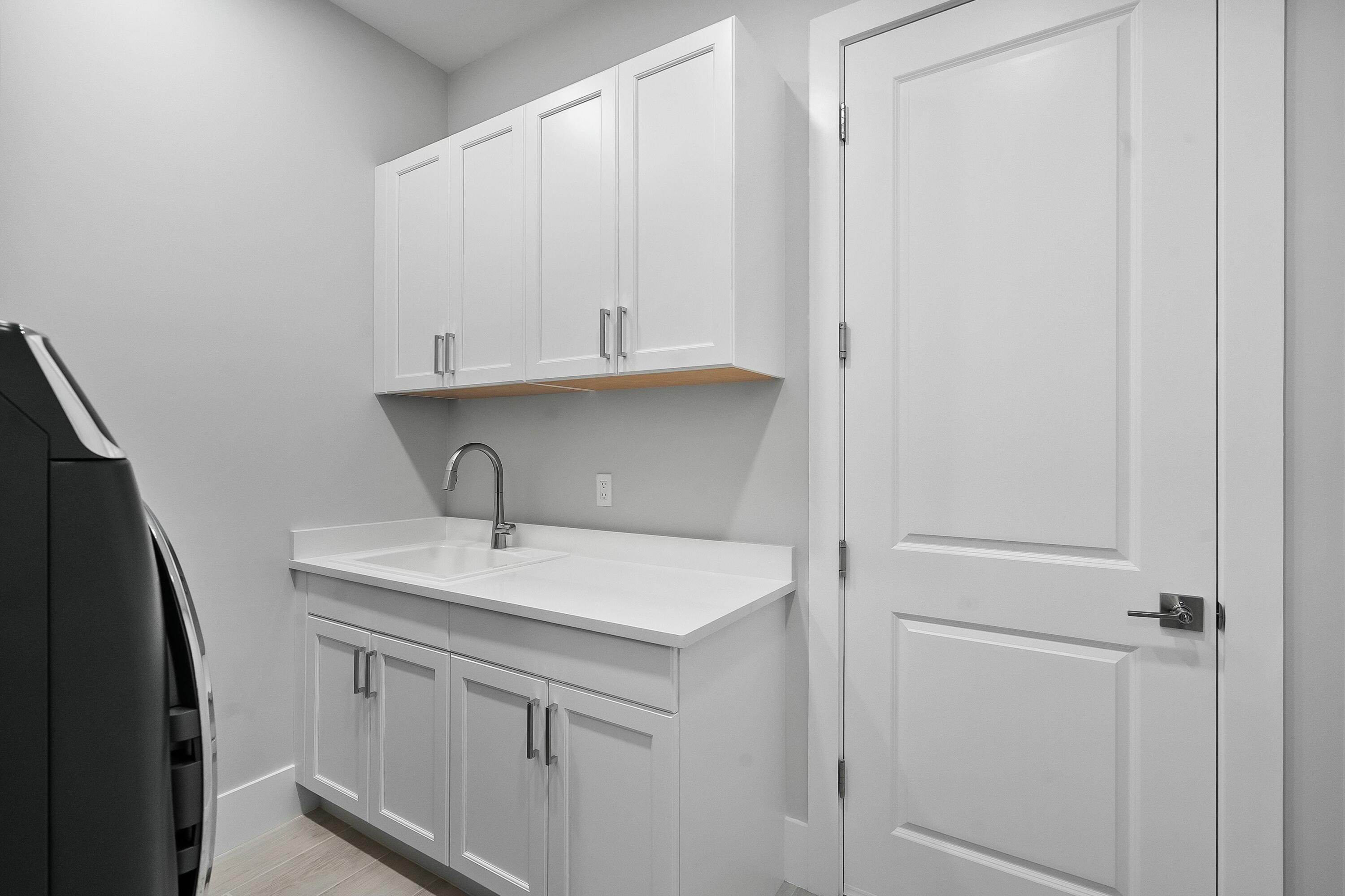 SEAGLASS P. D. - Residential