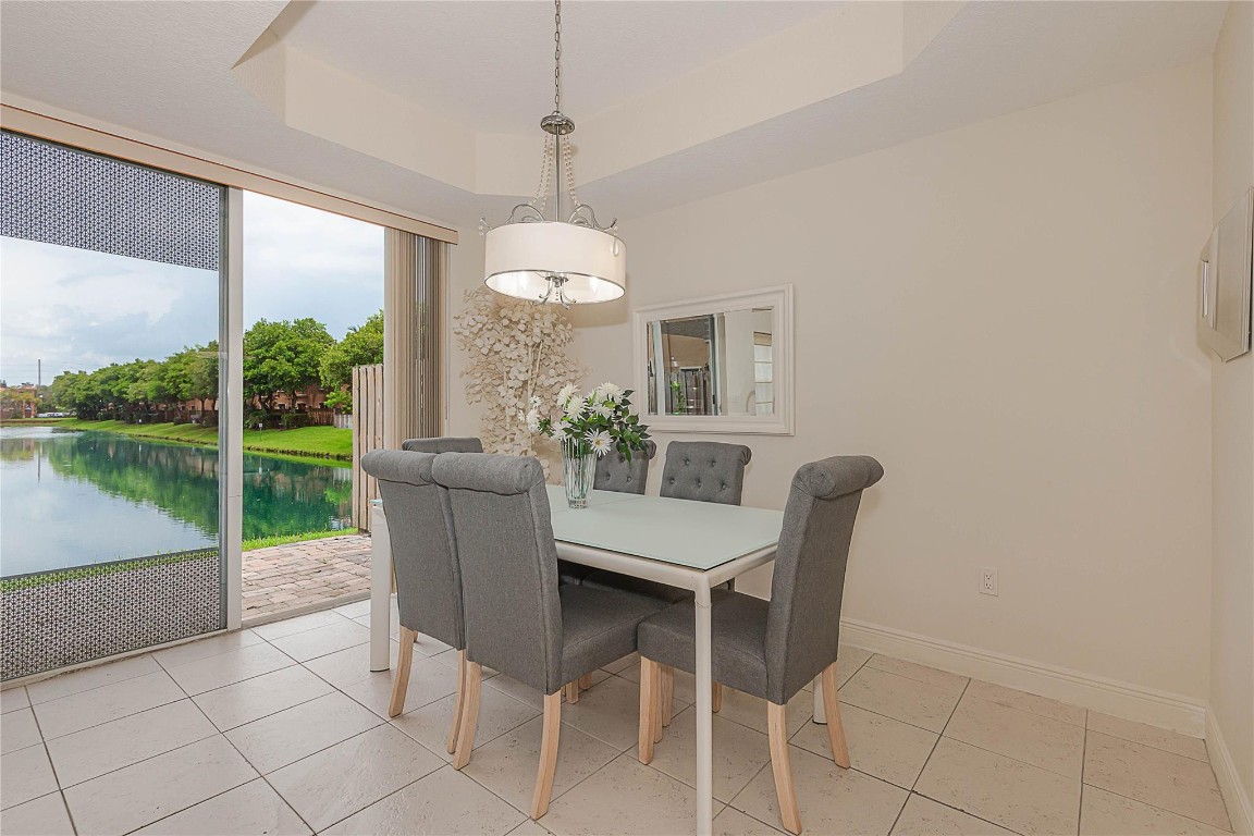 VILLAS AT HARBOR ISLES - Residential