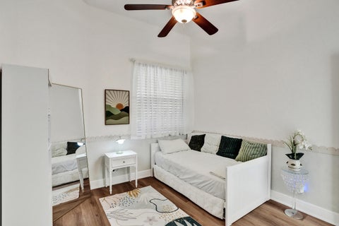Tiny photo for 5860 NW 120th Avenue, Coral Springs, FL 33076 (MLS # B26050412)