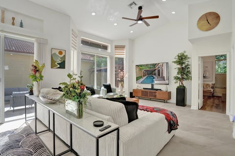 Tiny photo for 5860 NW 120th Avenue, Coral Springs, FL 33076 (MLS # B26050412)
