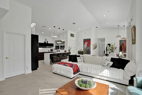 Tiny photo for 5860 NW 120th Avenue, Coral Springs, FL 33076 (MLS # B26050412)
