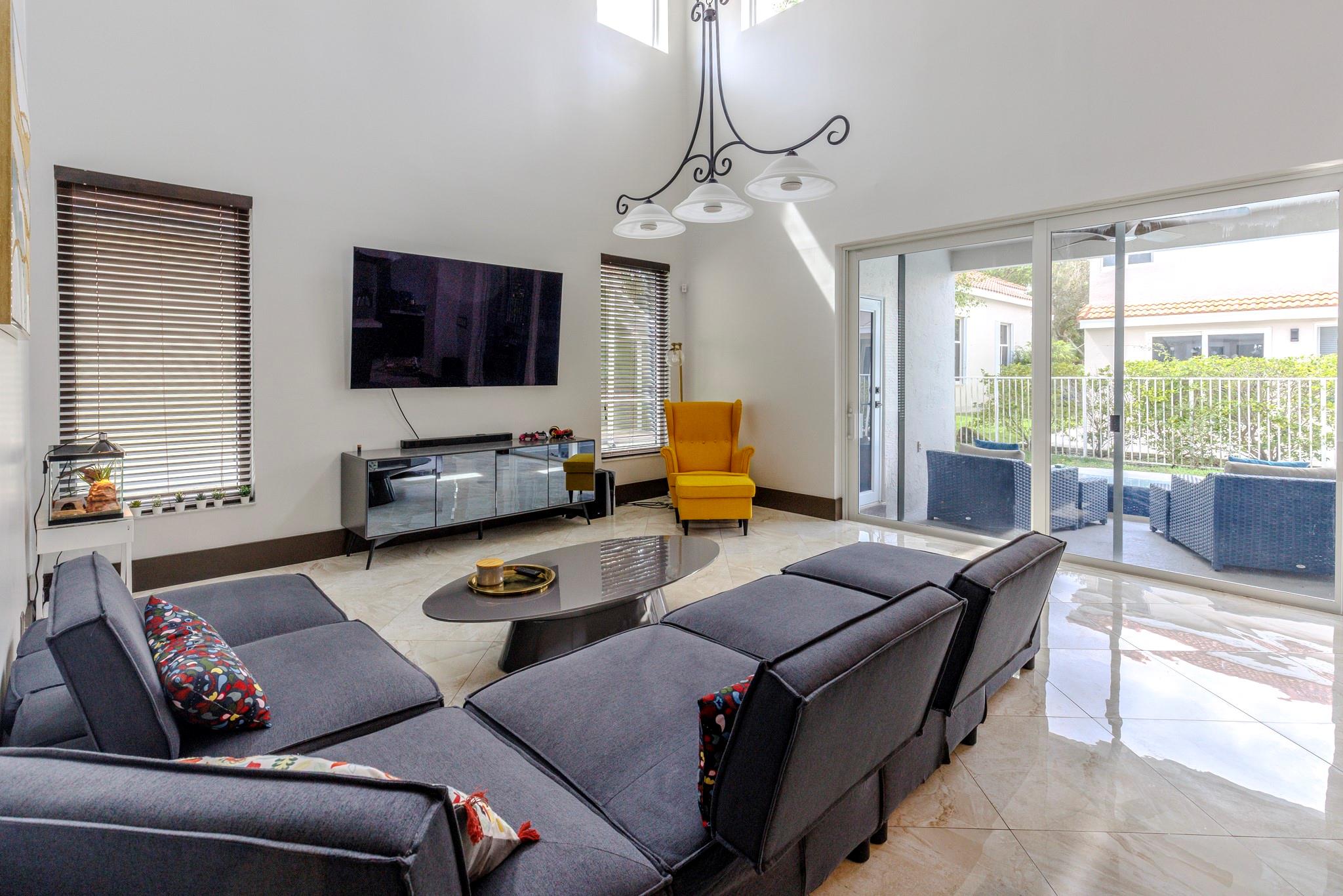 Embassy Lakes Ph II 141-4 - Residential Lease