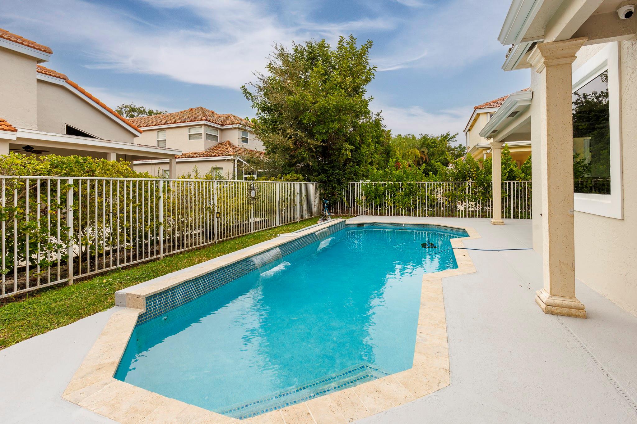 Embassy Lakes Ph II 141-4 - Residential Lease