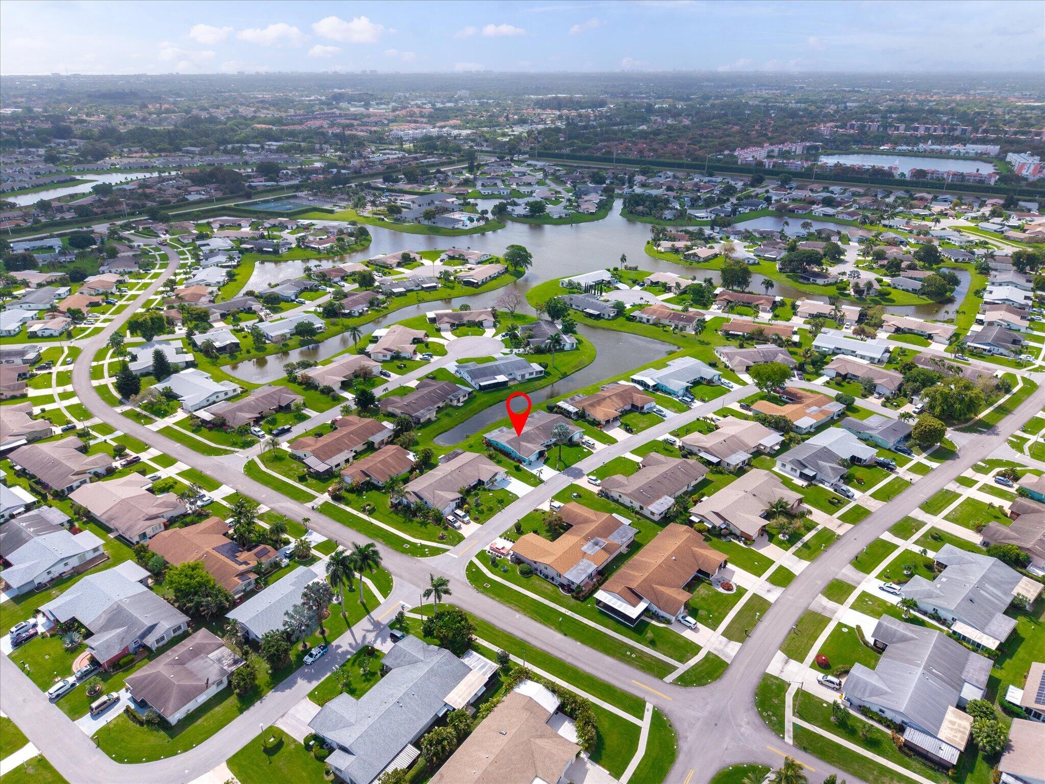 DELRAY VILLAS 4 - Residential