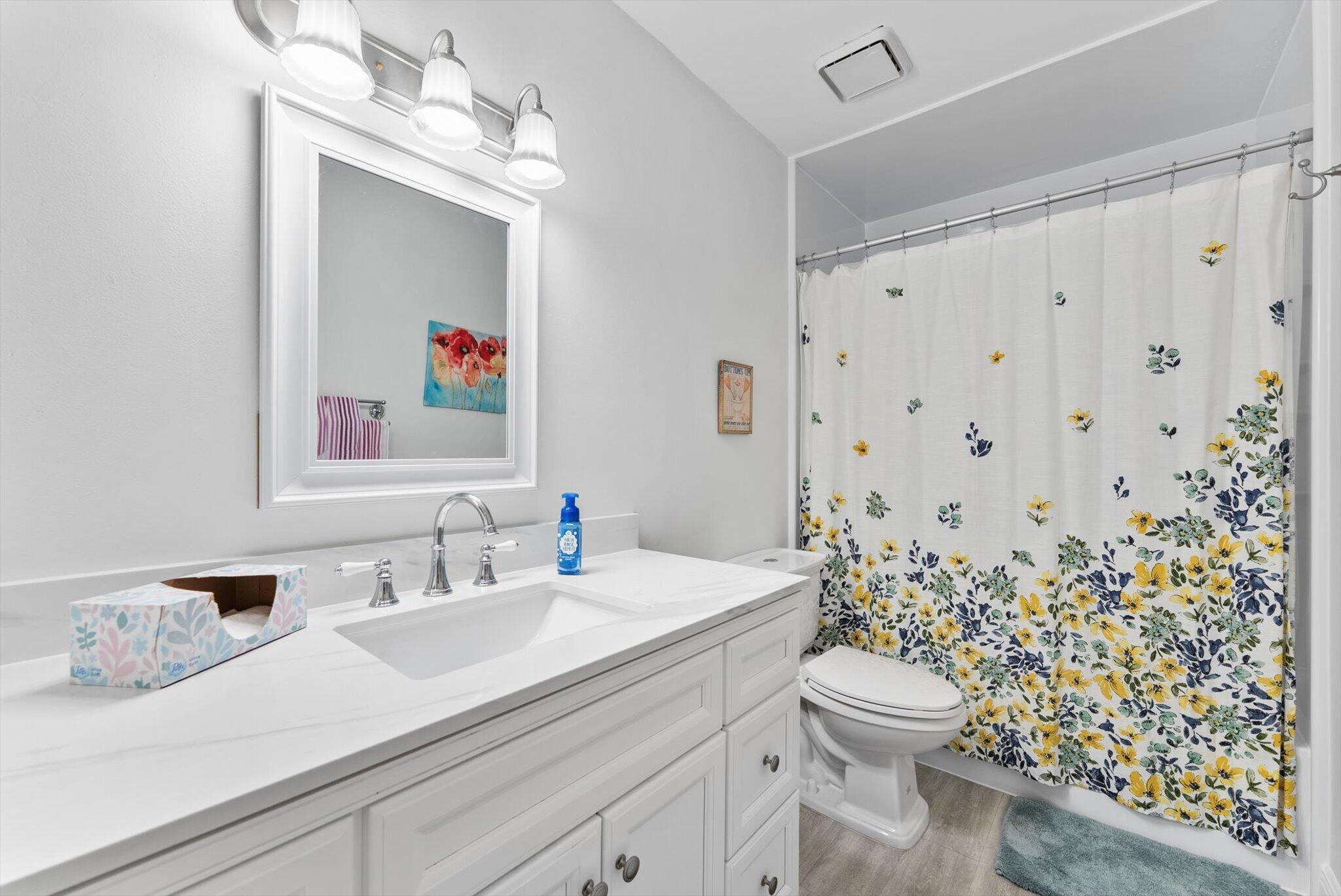 DELRAY VILLAS 4 - Residential