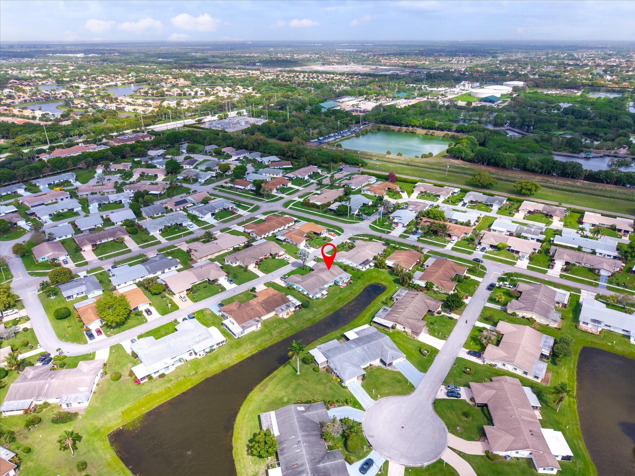 DELRAY VILLAS 4 - Residential