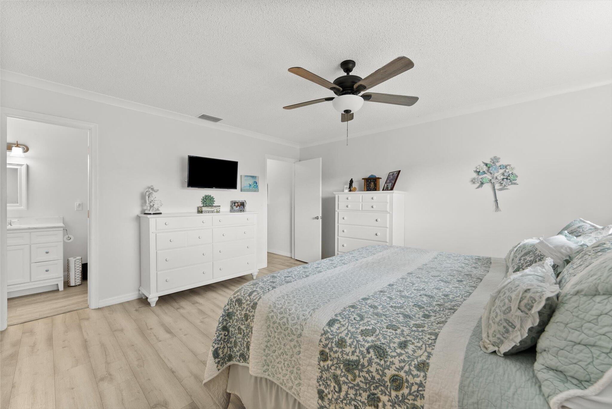 DELRAY VILLAS 4 - Residential