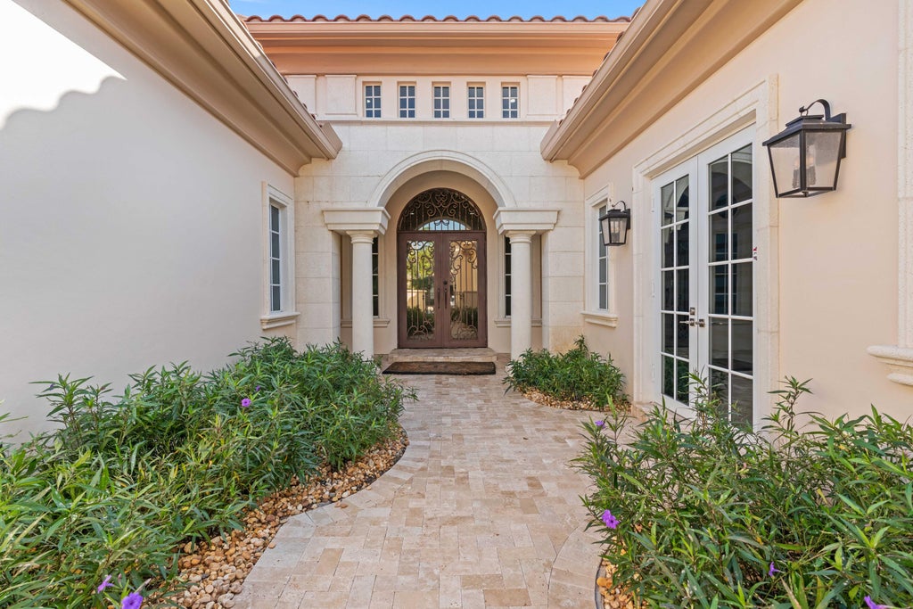 Photo of 11216 Orange Hibiscus Lane, Palm Beach Gardens, FL 33418 (MLS # R11052074)