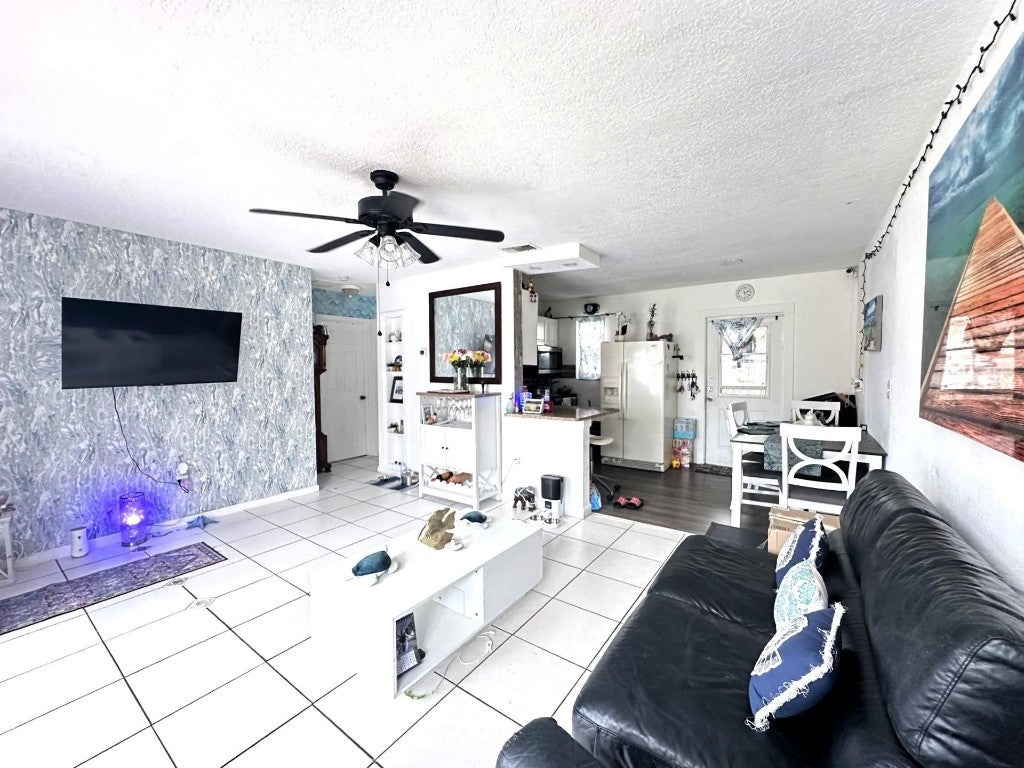 578 Tallulah Road, Lake Worth FL 33462