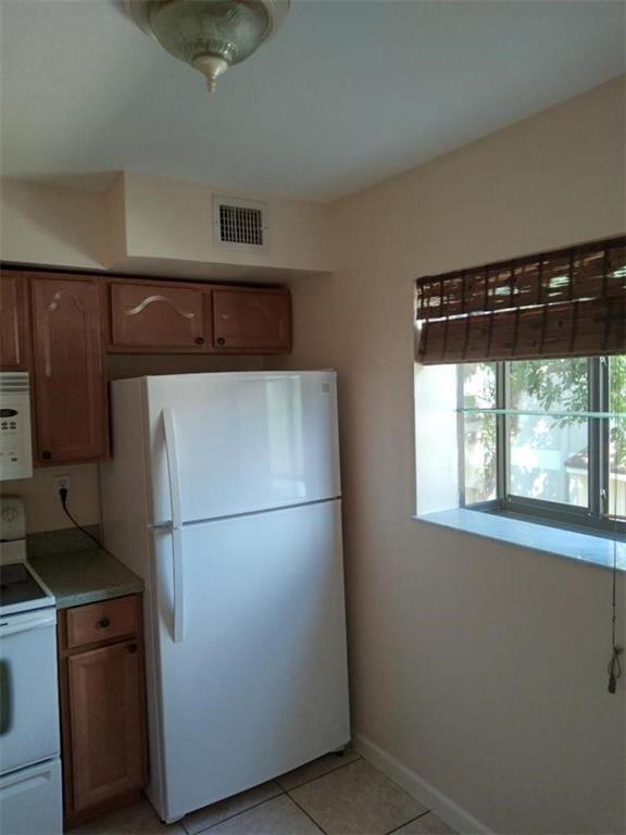GARDENS NORTH TWO CONDO - Residential Lease