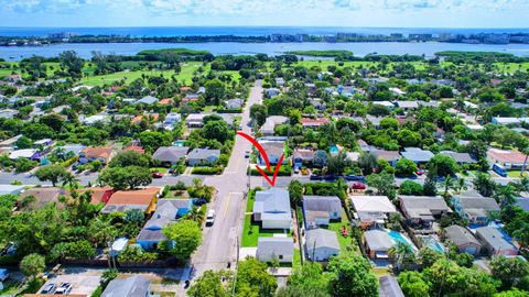 A home in Lake Worth Beach