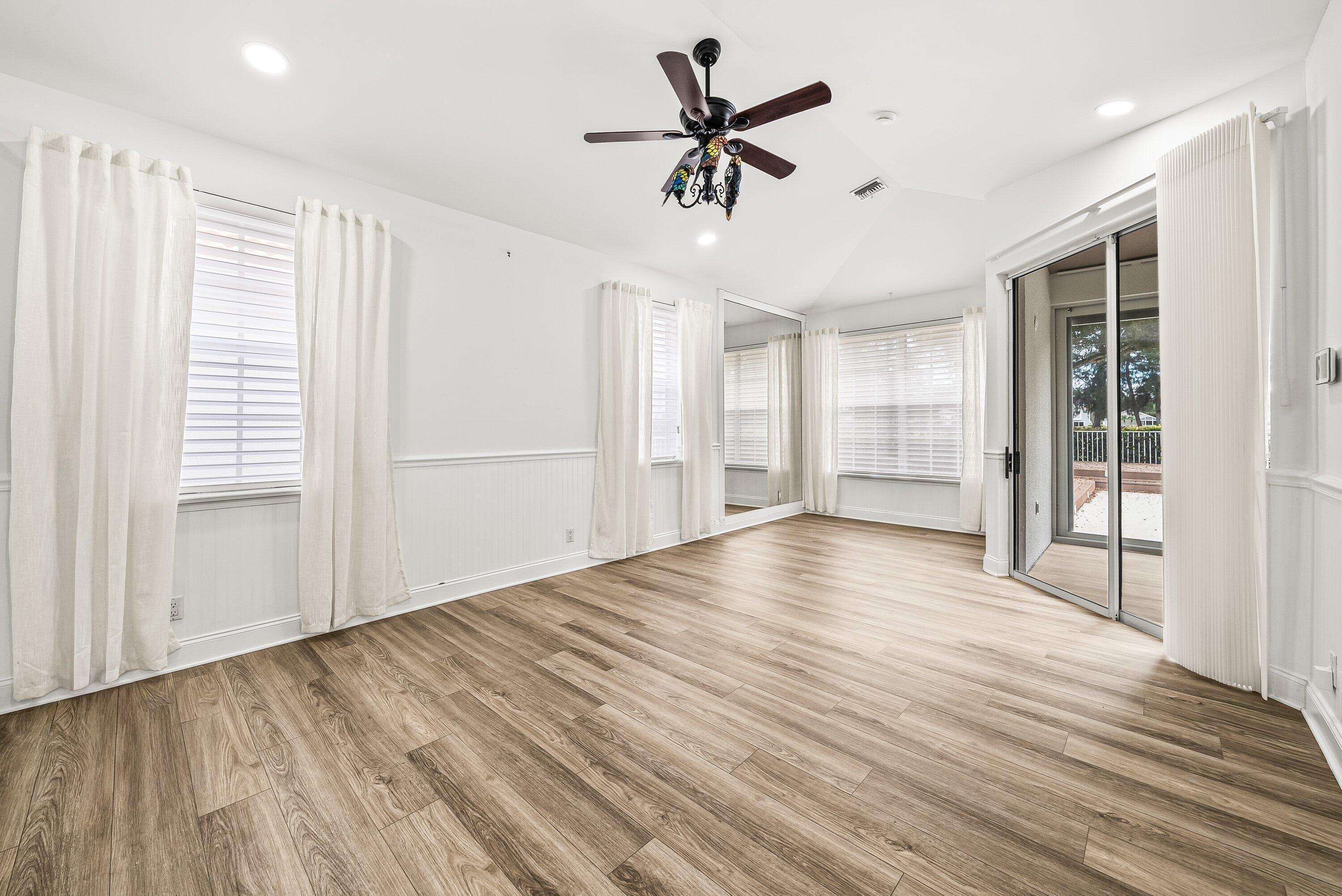 PGA RESORT COMMUNITY OF EAGLETON ESTATES - Residential