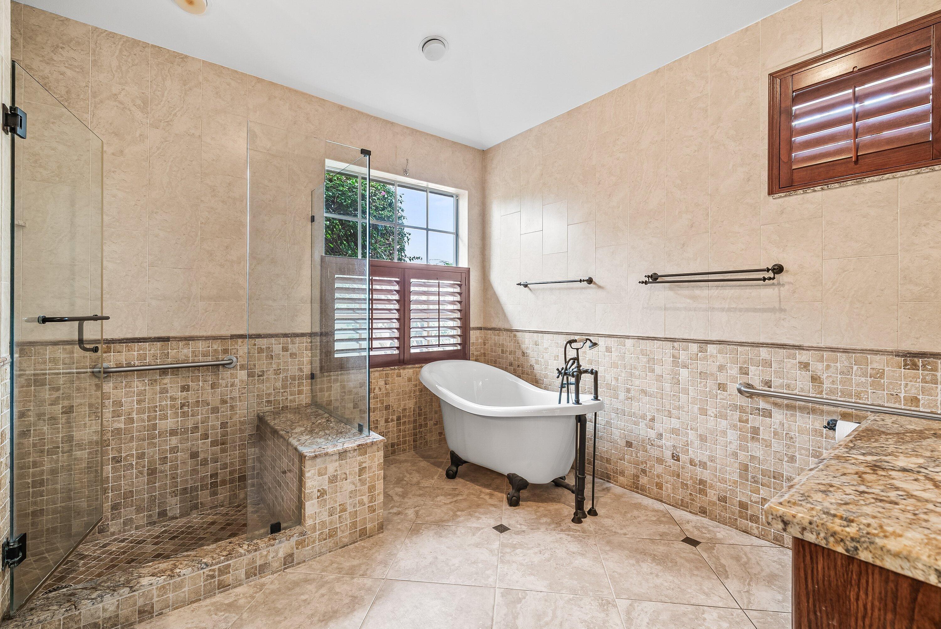 PGA RESORT COMMUNITY OF EAGLETON ESTATES - Residential