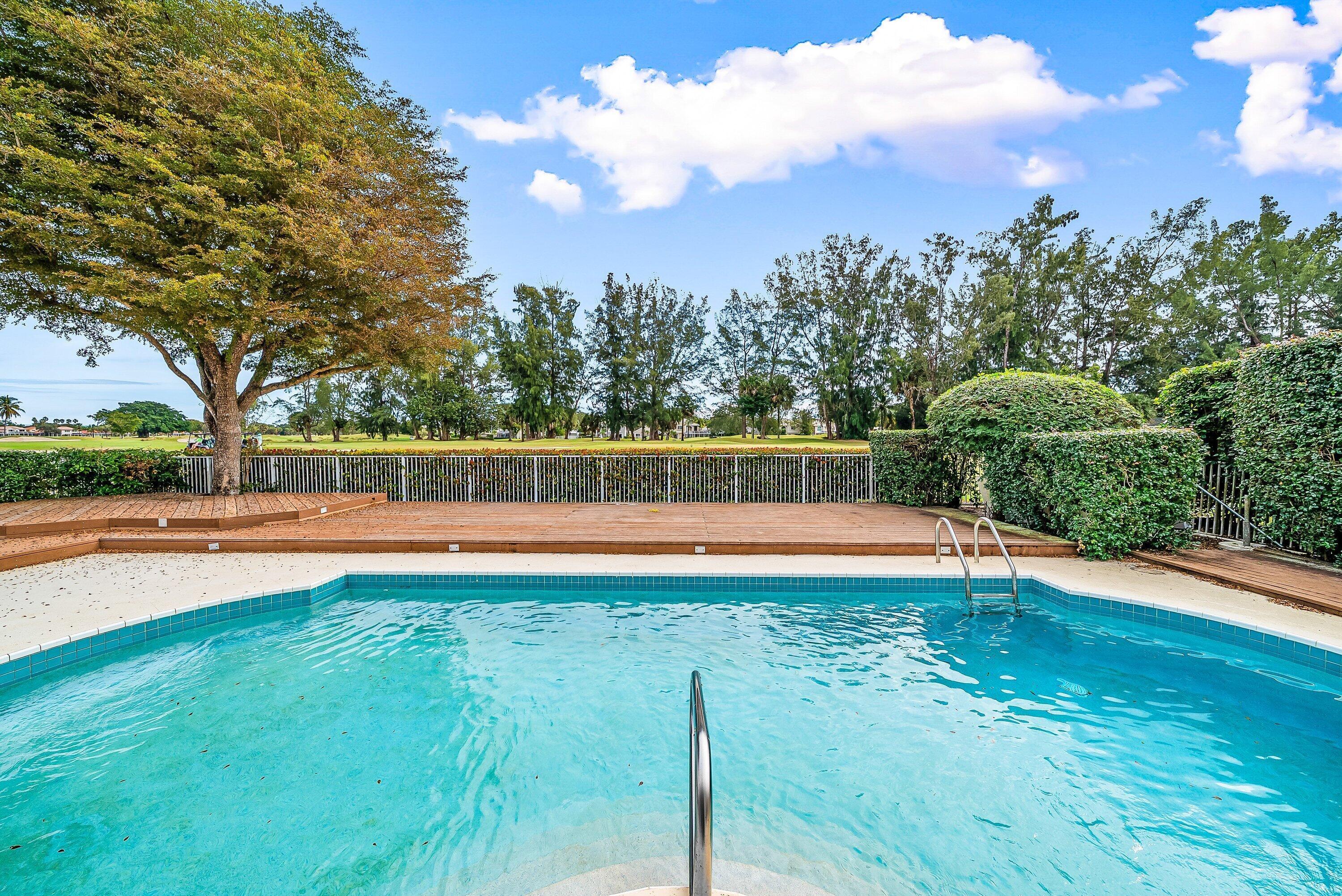 PGA RESORT COMMUNITY OF EAGLETON ESTATES - Residential