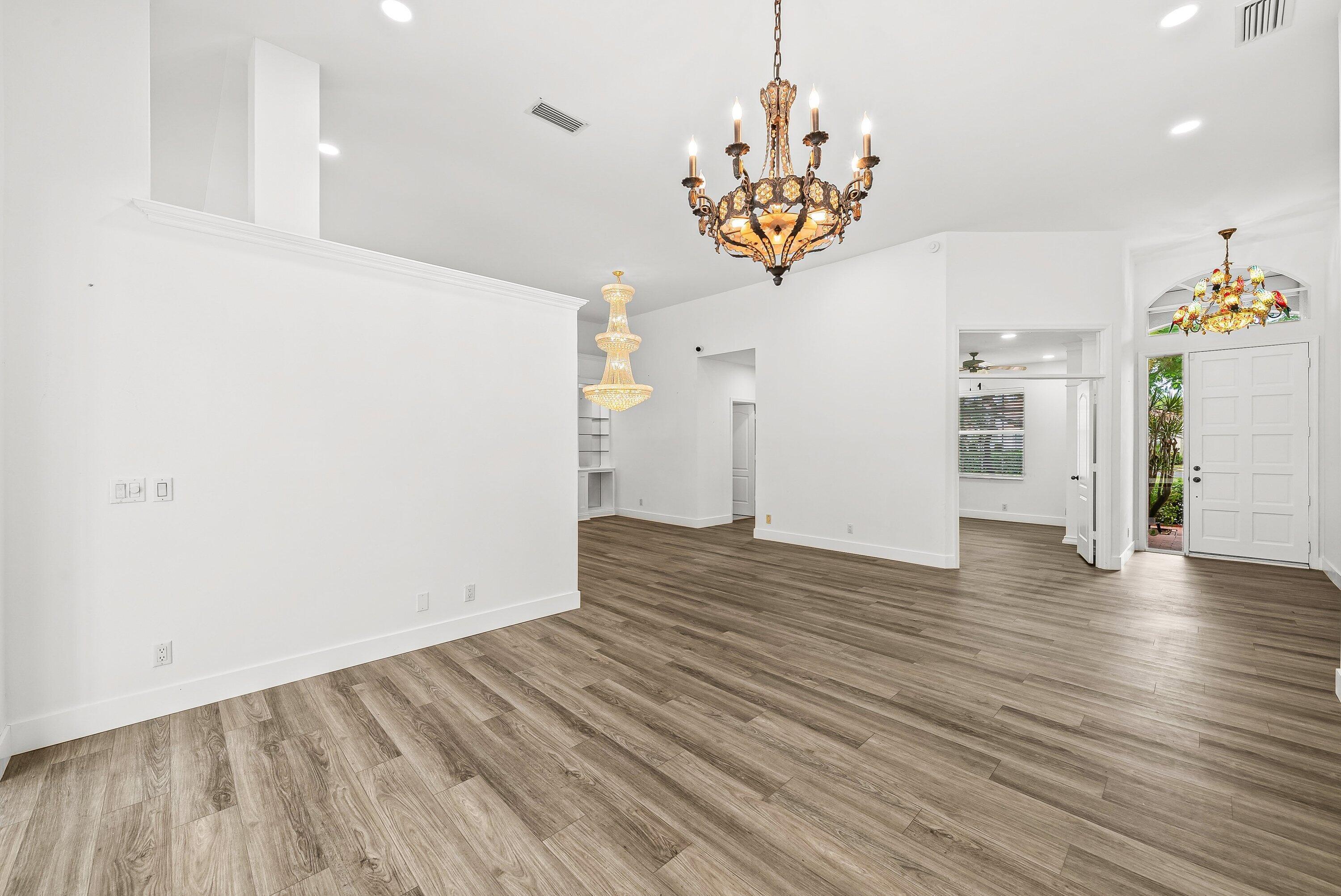 PGA RESORT COMMUNITY OF EAGLETON ESTATES - Residential