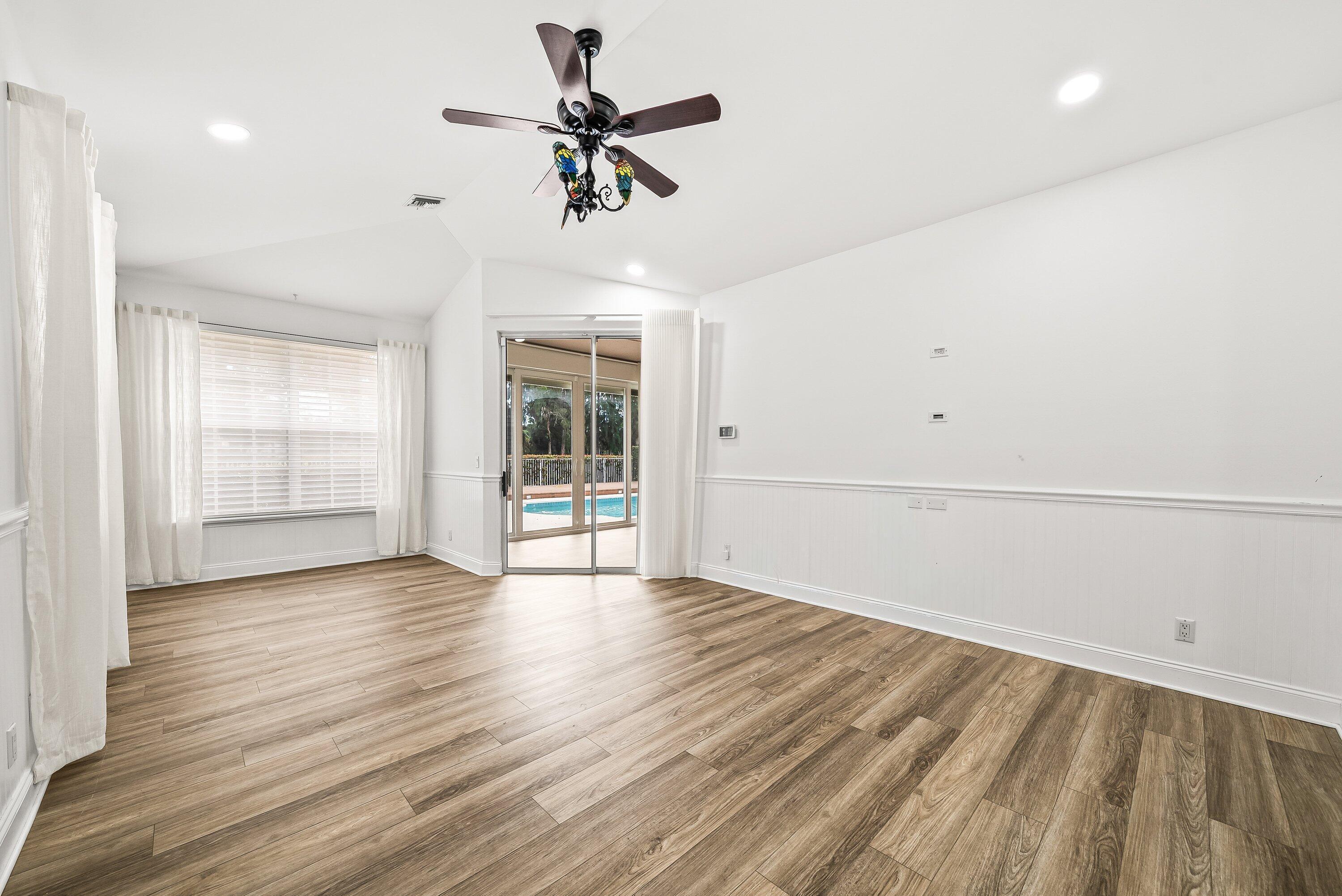 PGA RESORT COMMUNITY OF EAGLETON ESTATES - Residential