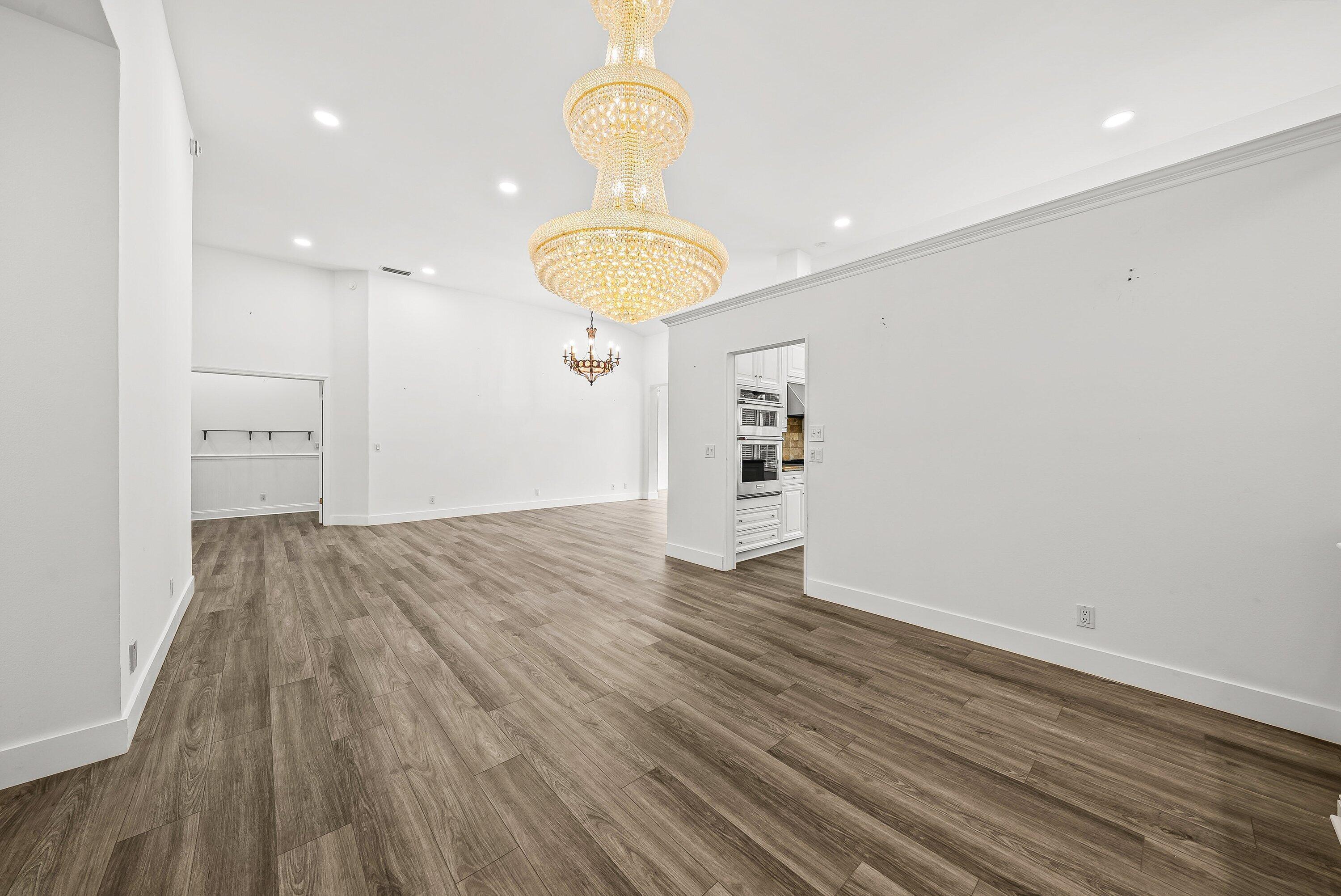 PGA RESORT COMMUNITY OF EAGLETON ESTATES - Residential