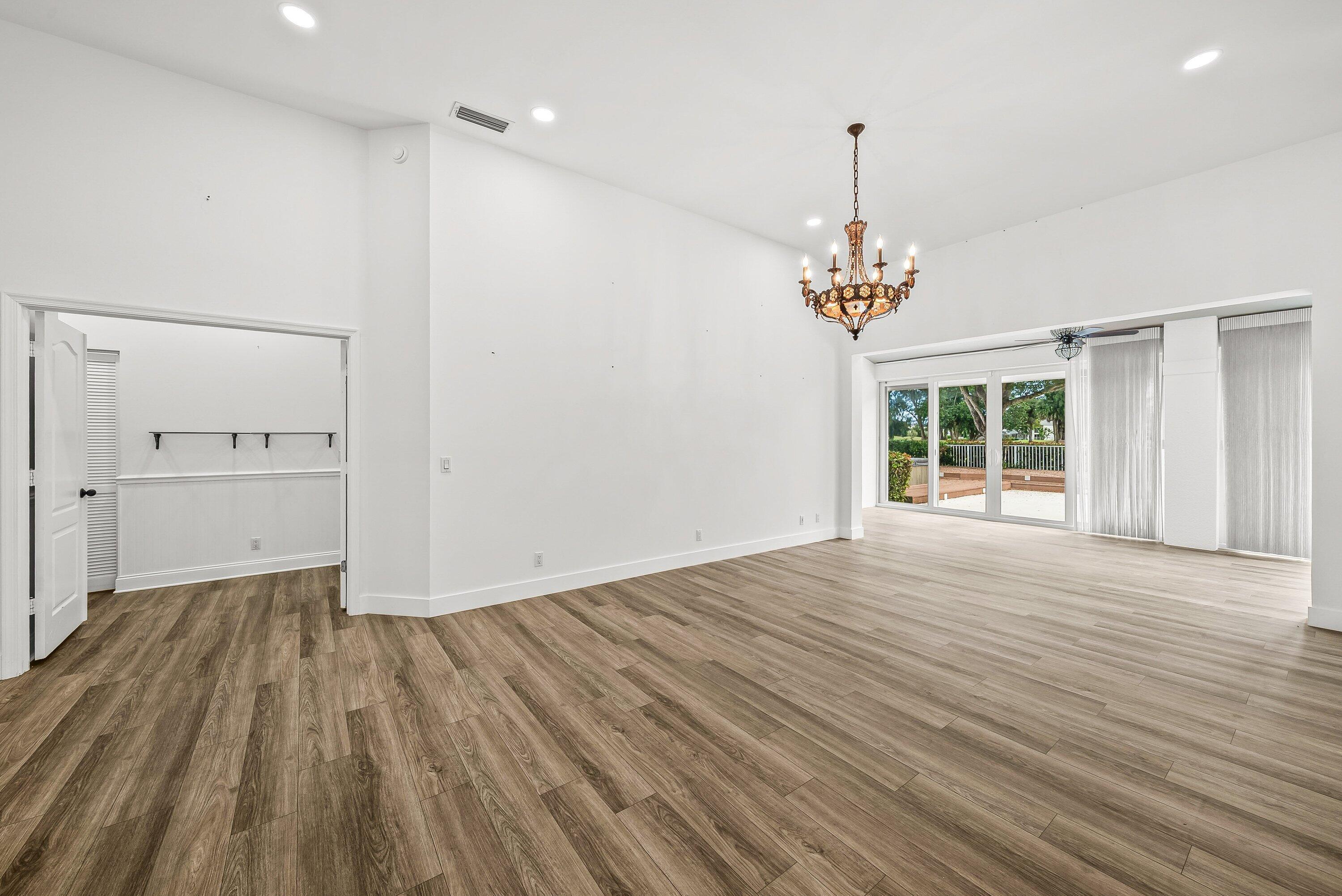 PGA RESORT COMMUNITY OF EAGLETON ESTATES - Residential