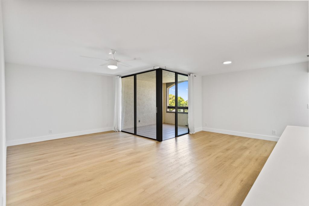 Photo of 955 Egret Circle #504, Delray Beach, FL 33444 (MLS # B26009612)