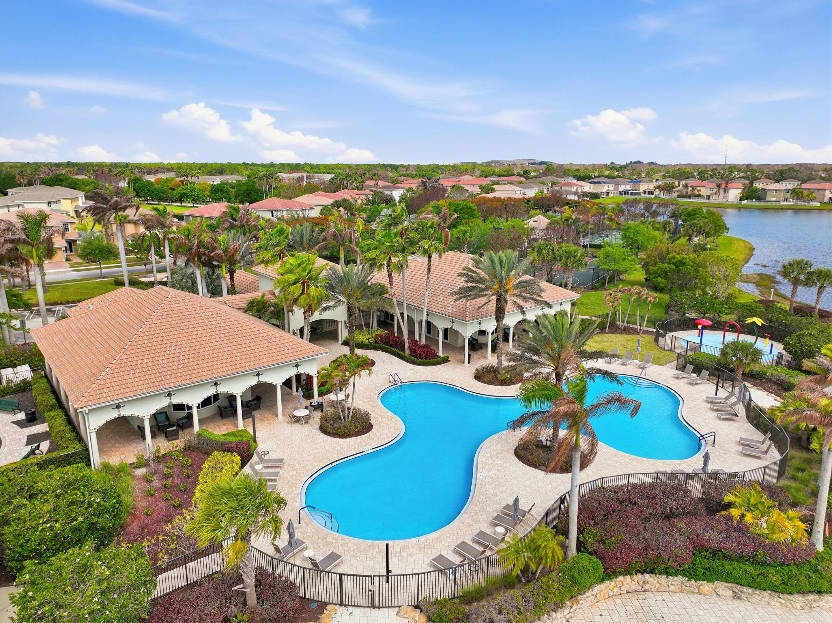 VIZCAYA FALLS PLAT 1 - Residential