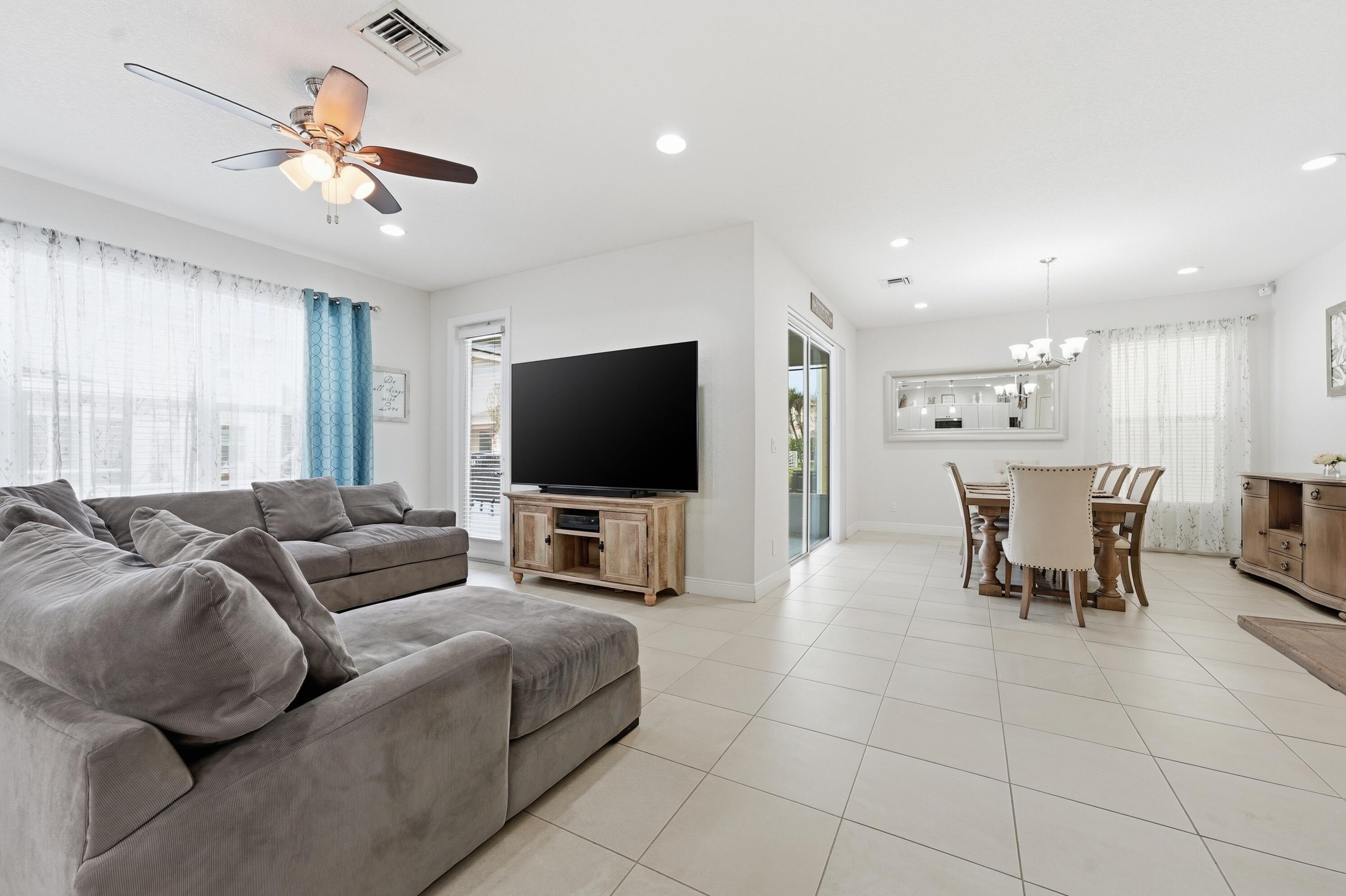 VIZCAYA FALLS PLAT 1 - Residential