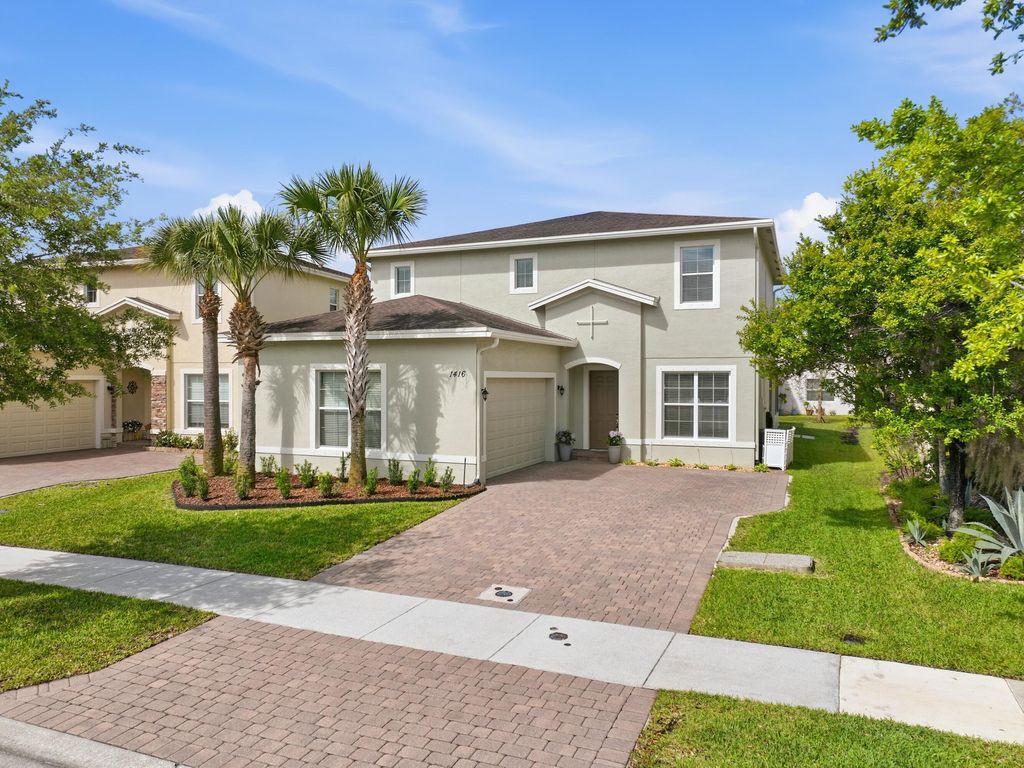 Photo of 1416 NW Leonardo Circle, Port Saint Lucie, FL 34986 (MLS # B26011522)
