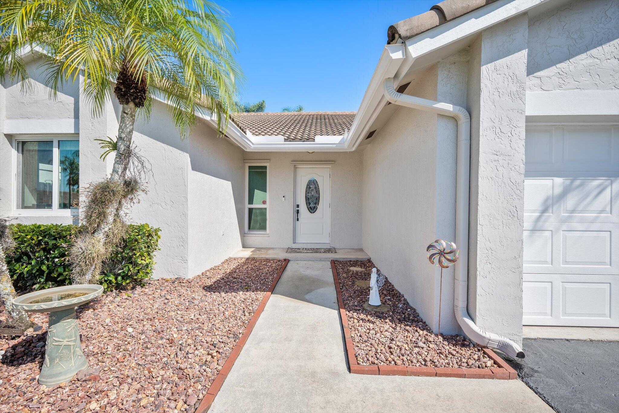 HAWKES BLUFF - Residential