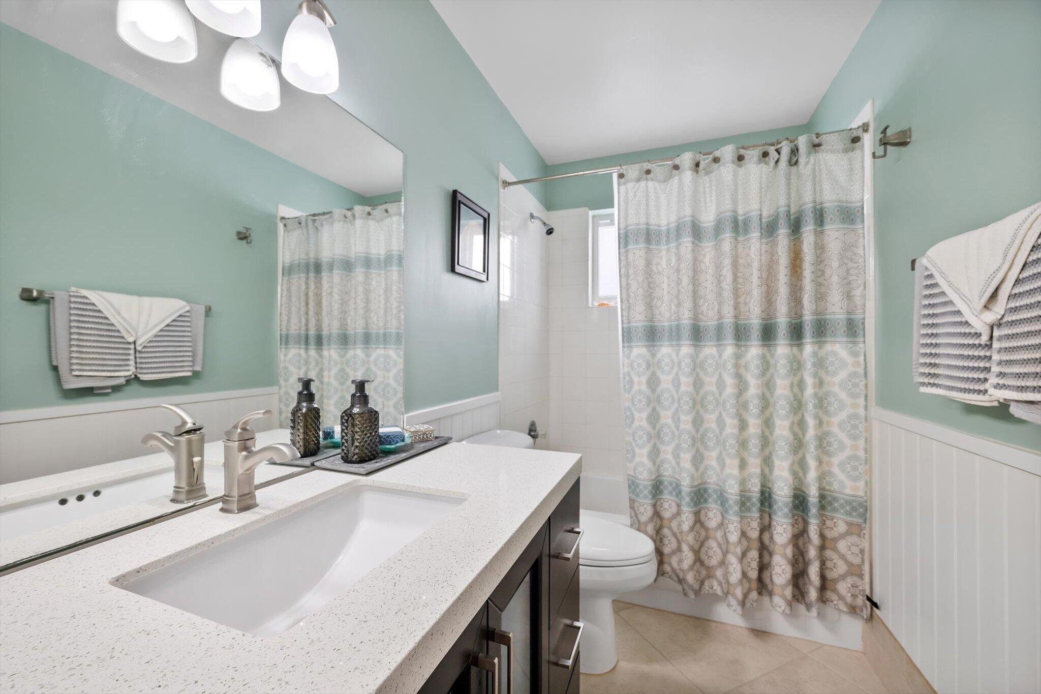 HAWKES BLUFF - Residential