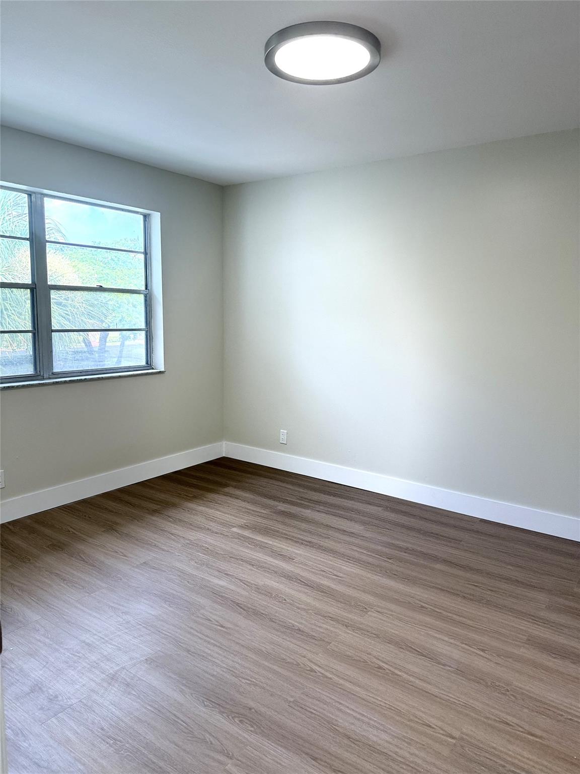 Forest Park Condo - Residential Lease