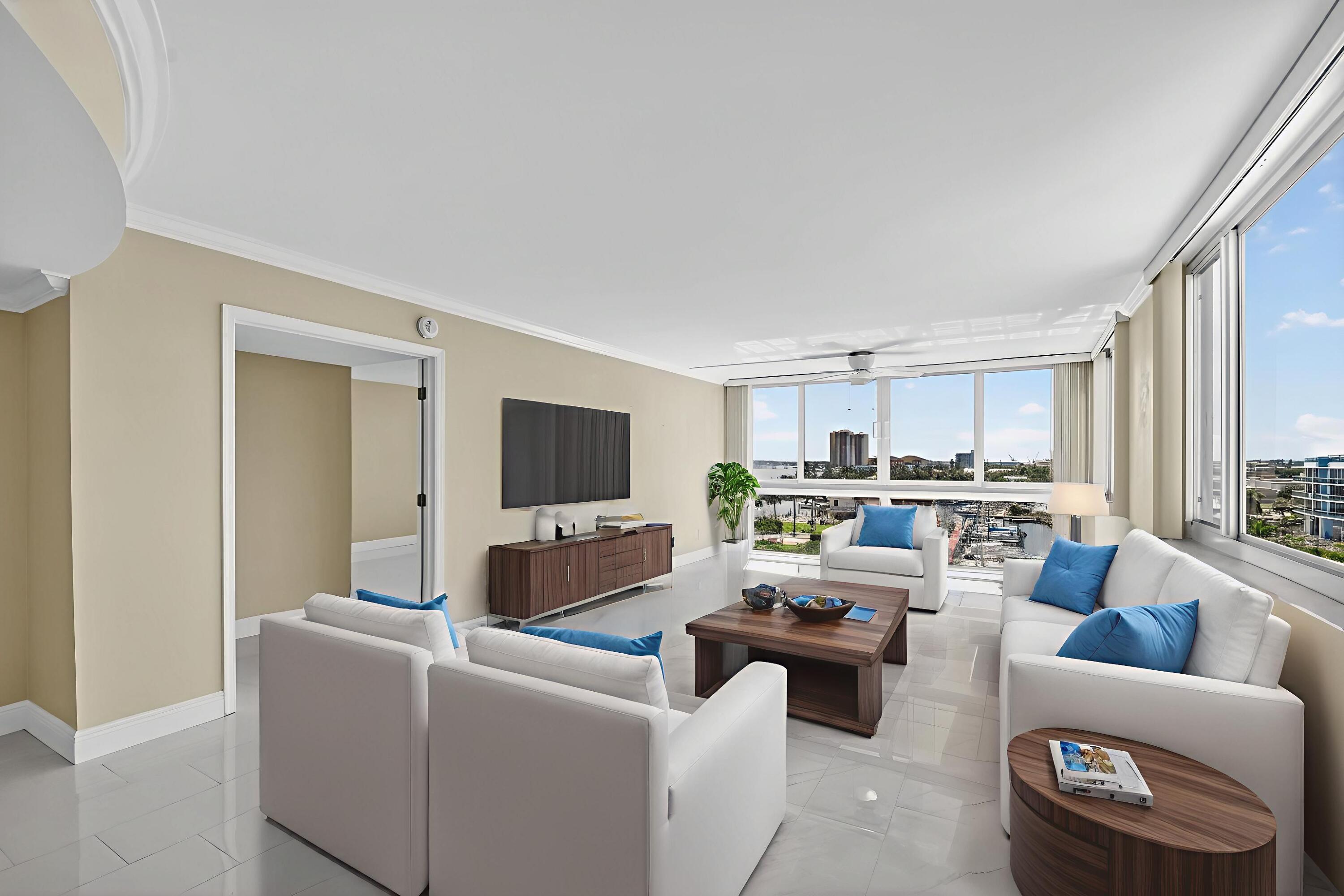 Lake Harbour Towers South - Residential