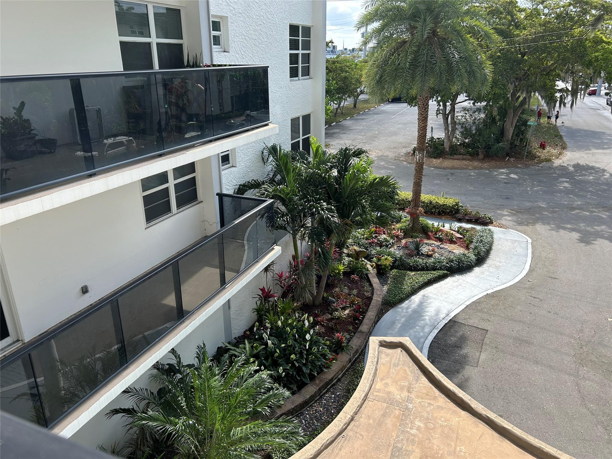 WARWICK CONDO - Residential Lease